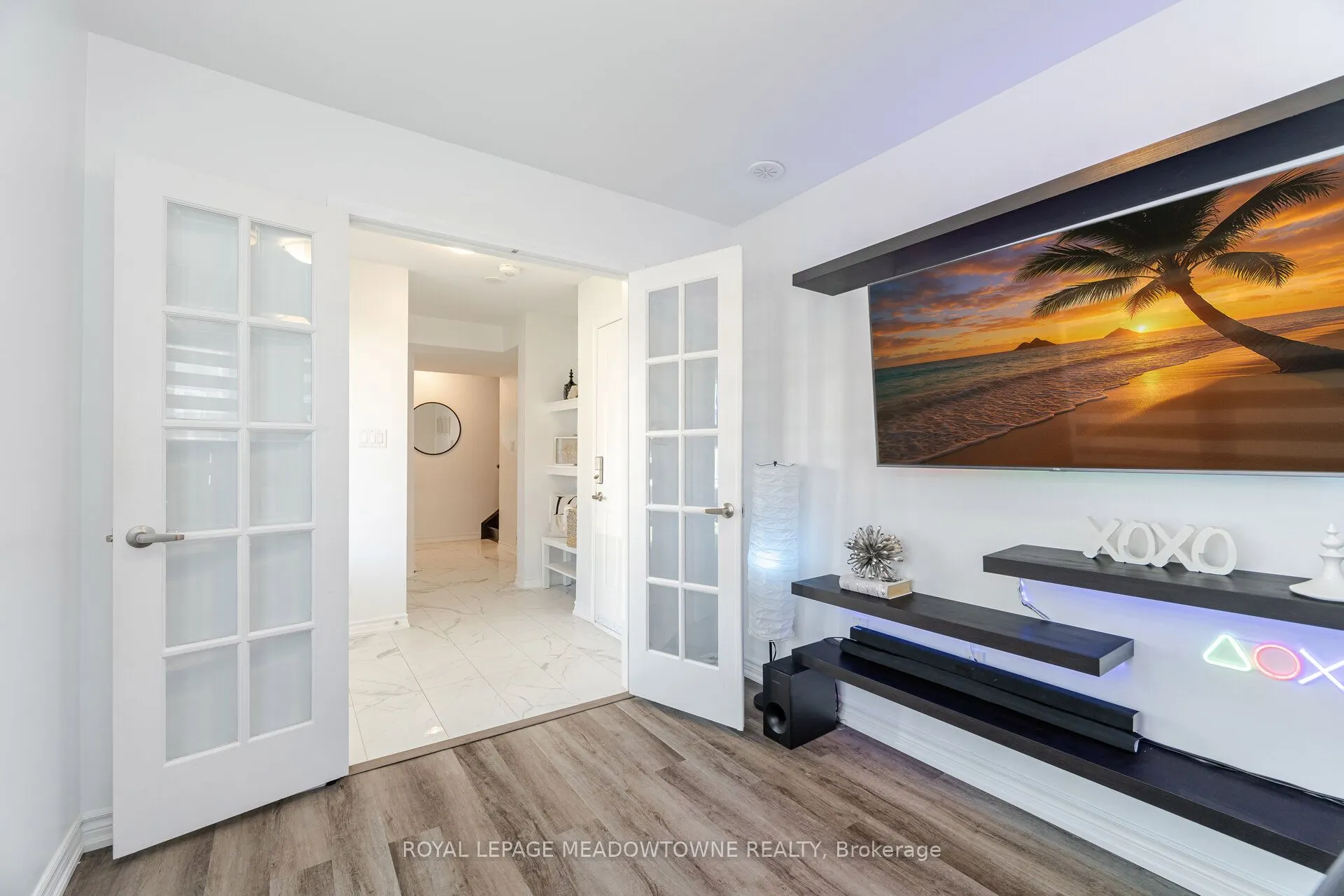898 Cactus Point