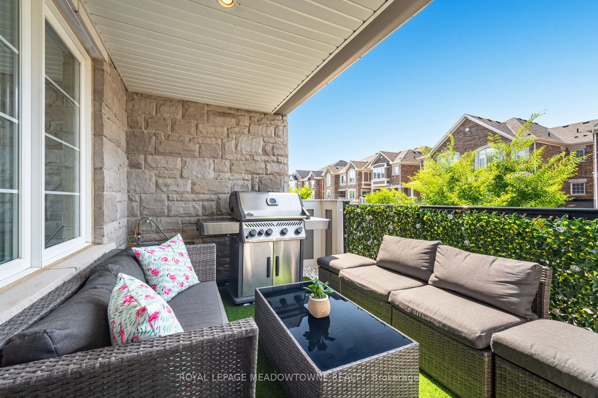 898 Cactus Point