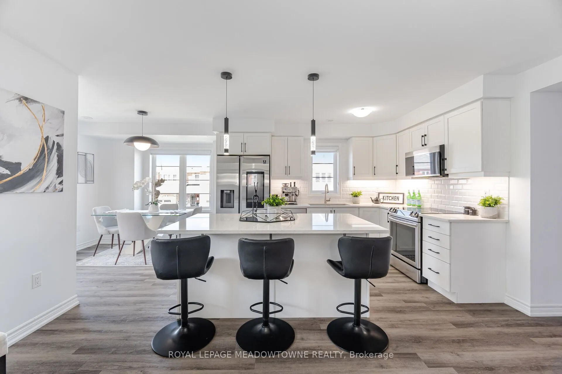 898 Cactus Point