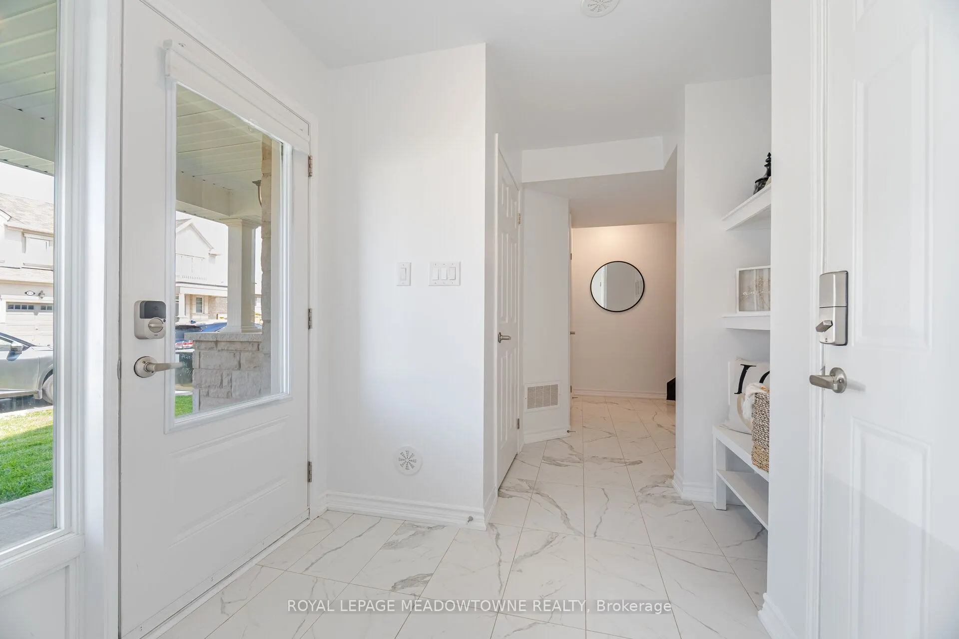898 Cactus Point