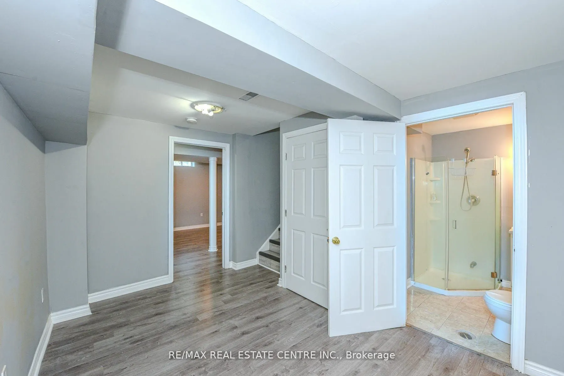 2155 Peachtree Lane