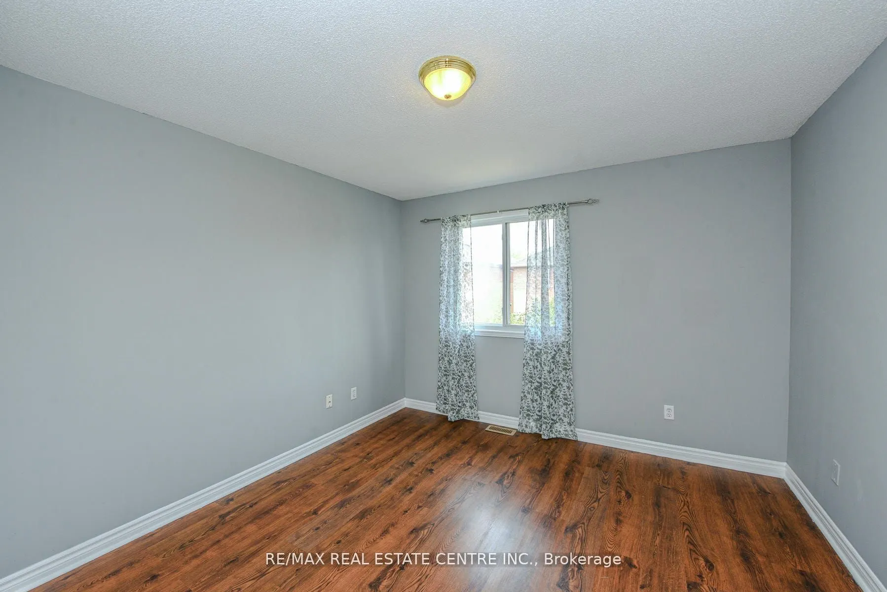2155 Peachtree Lane