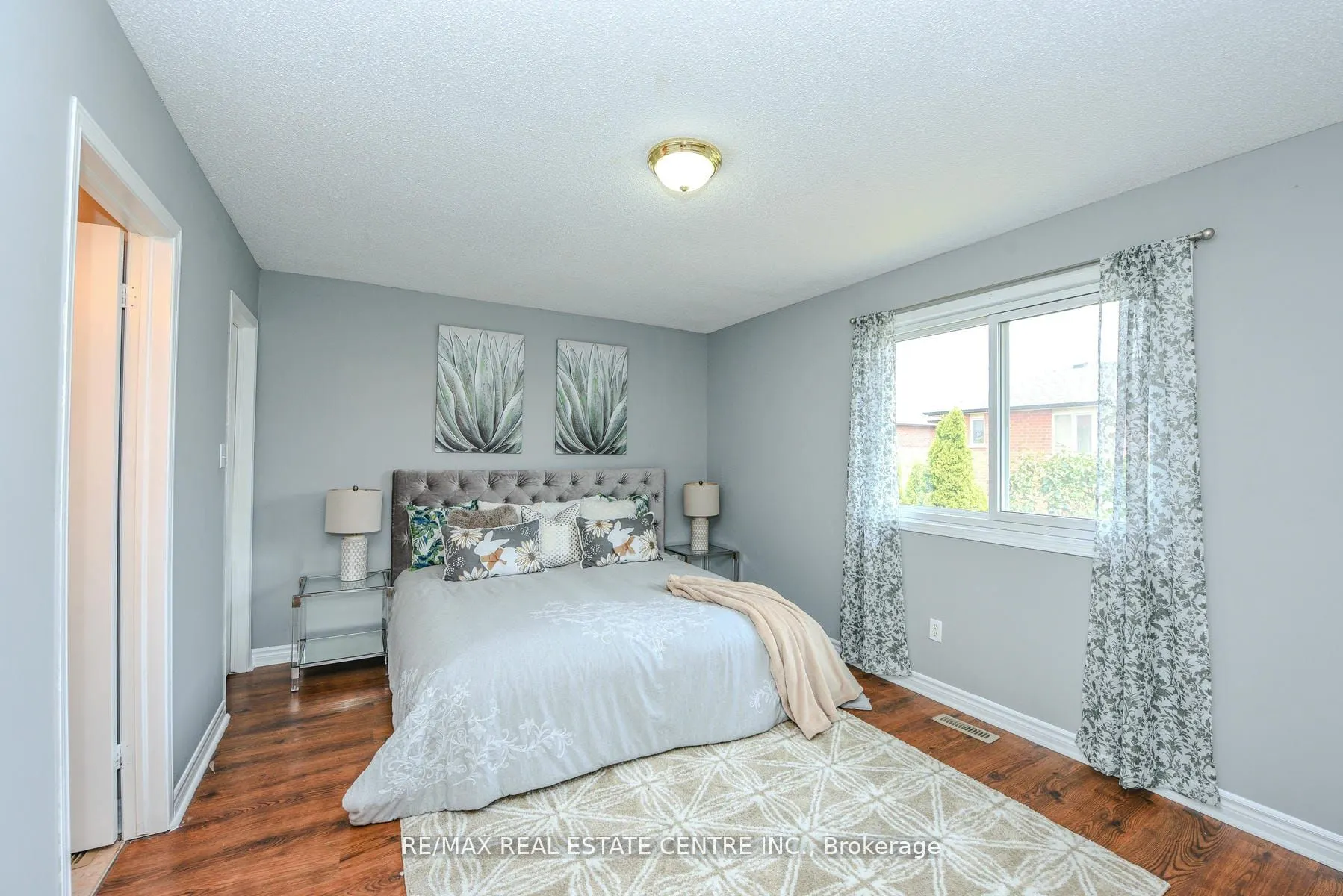 2155 Peachtree Lane
