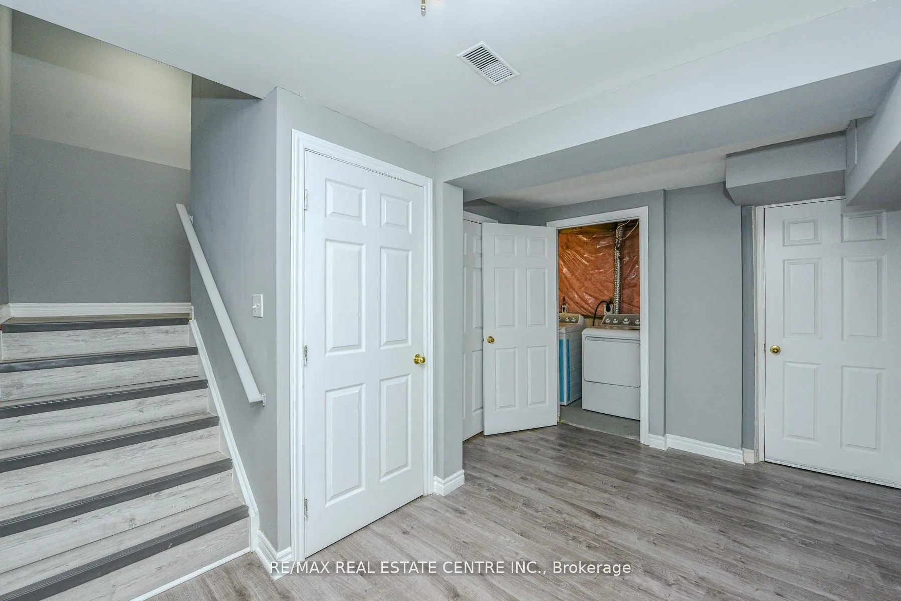2155 Peachtree Lane