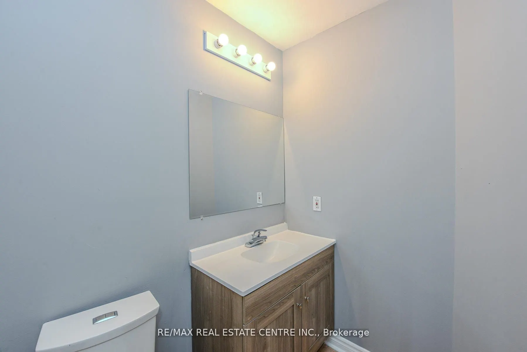 2155 Peachtree Lane