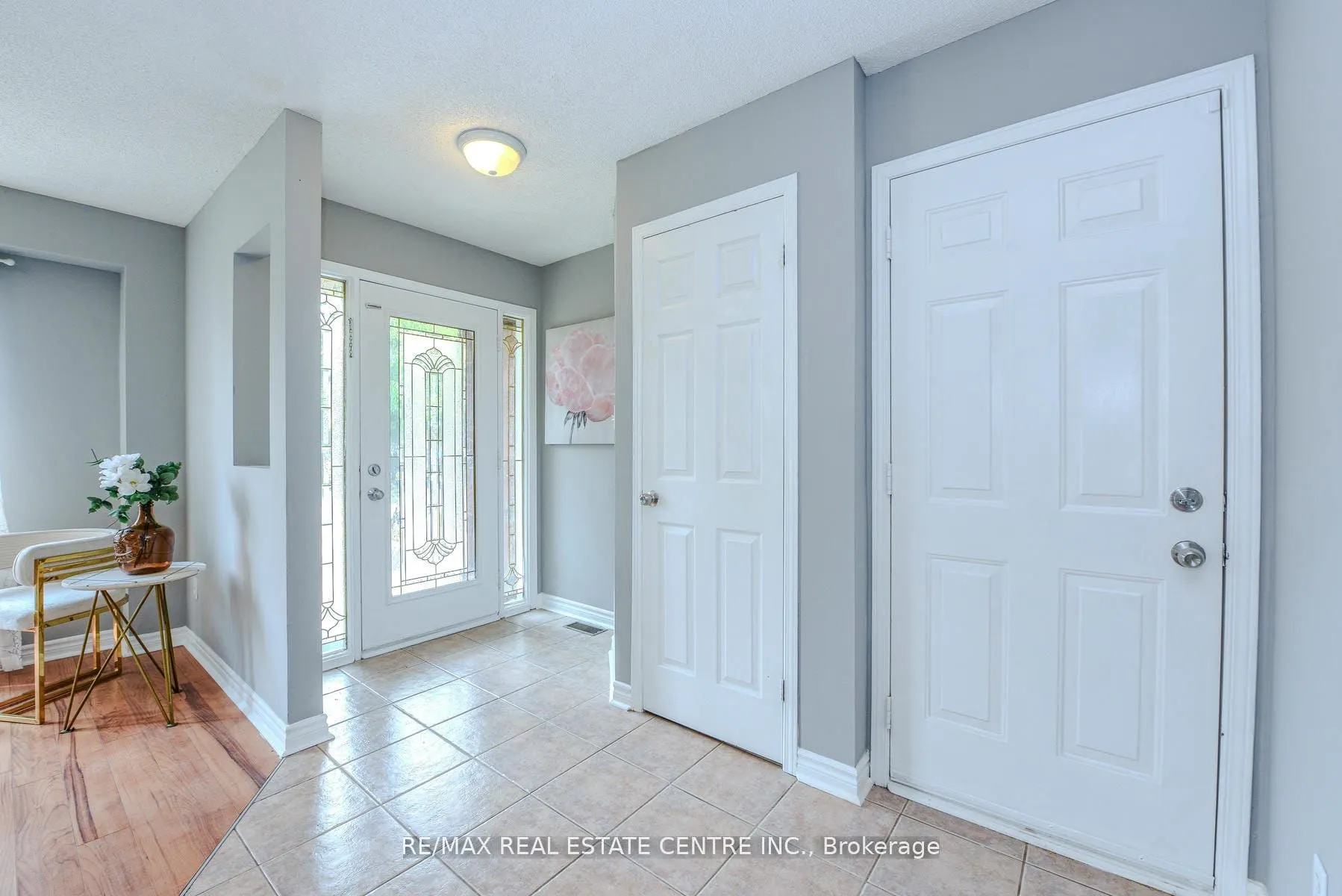 2155 Peachtree Lane
