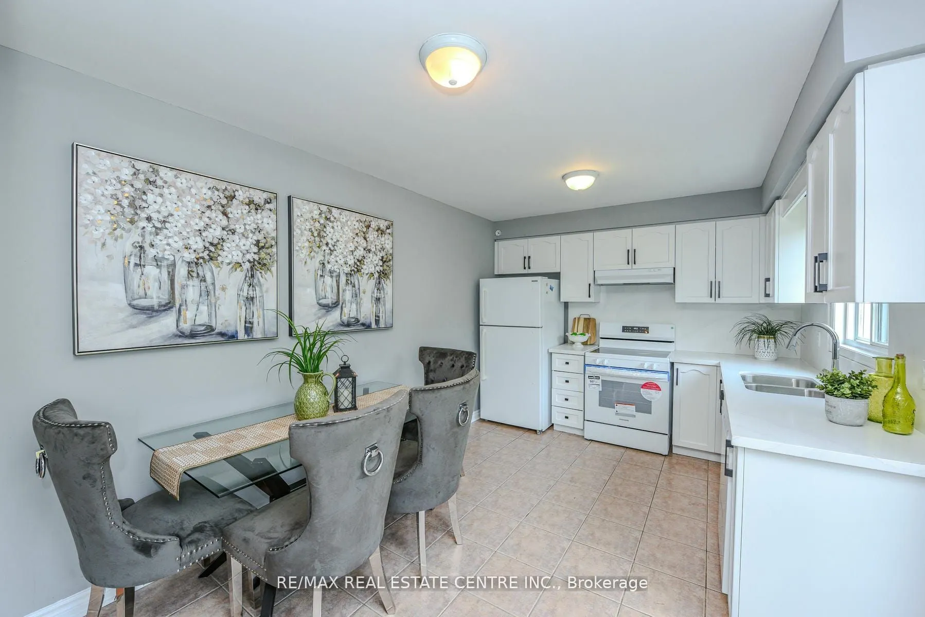 2155 Peachtree Lane