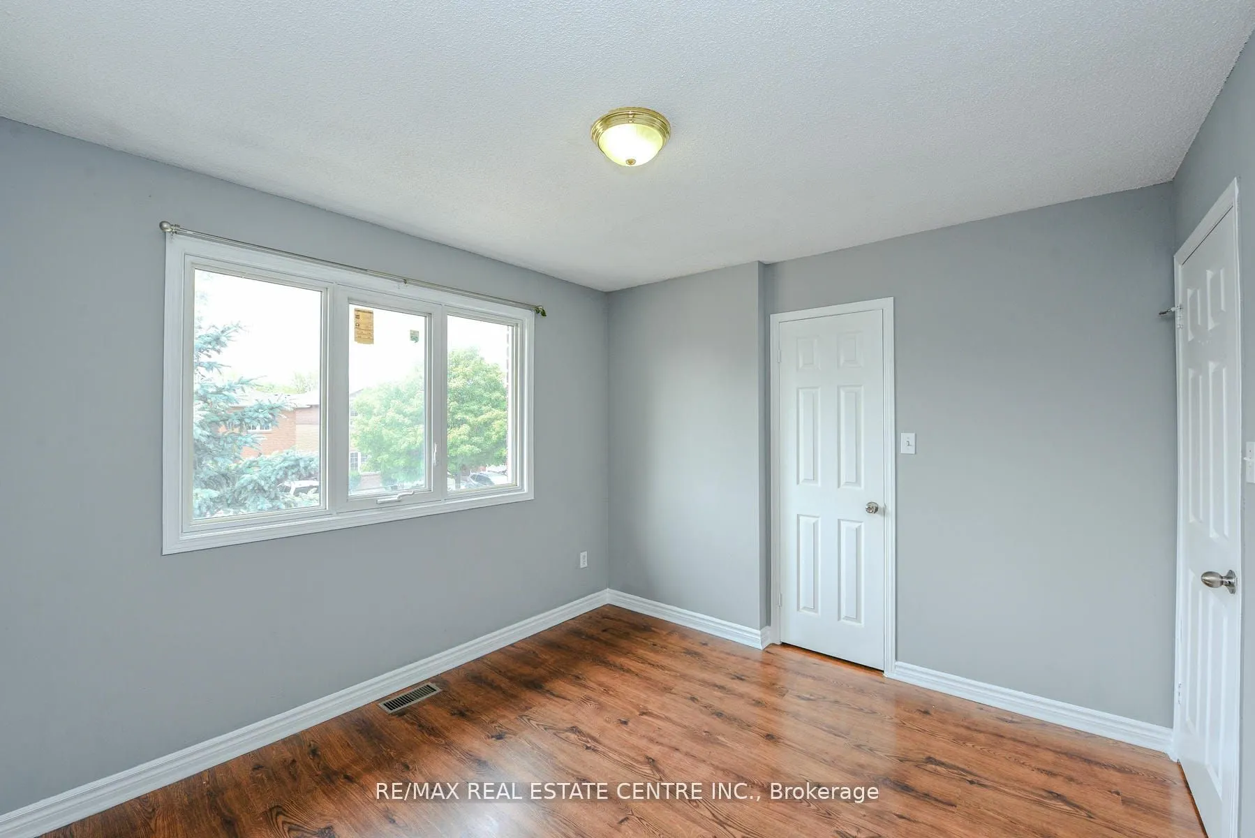 2155 Peachtree Lane