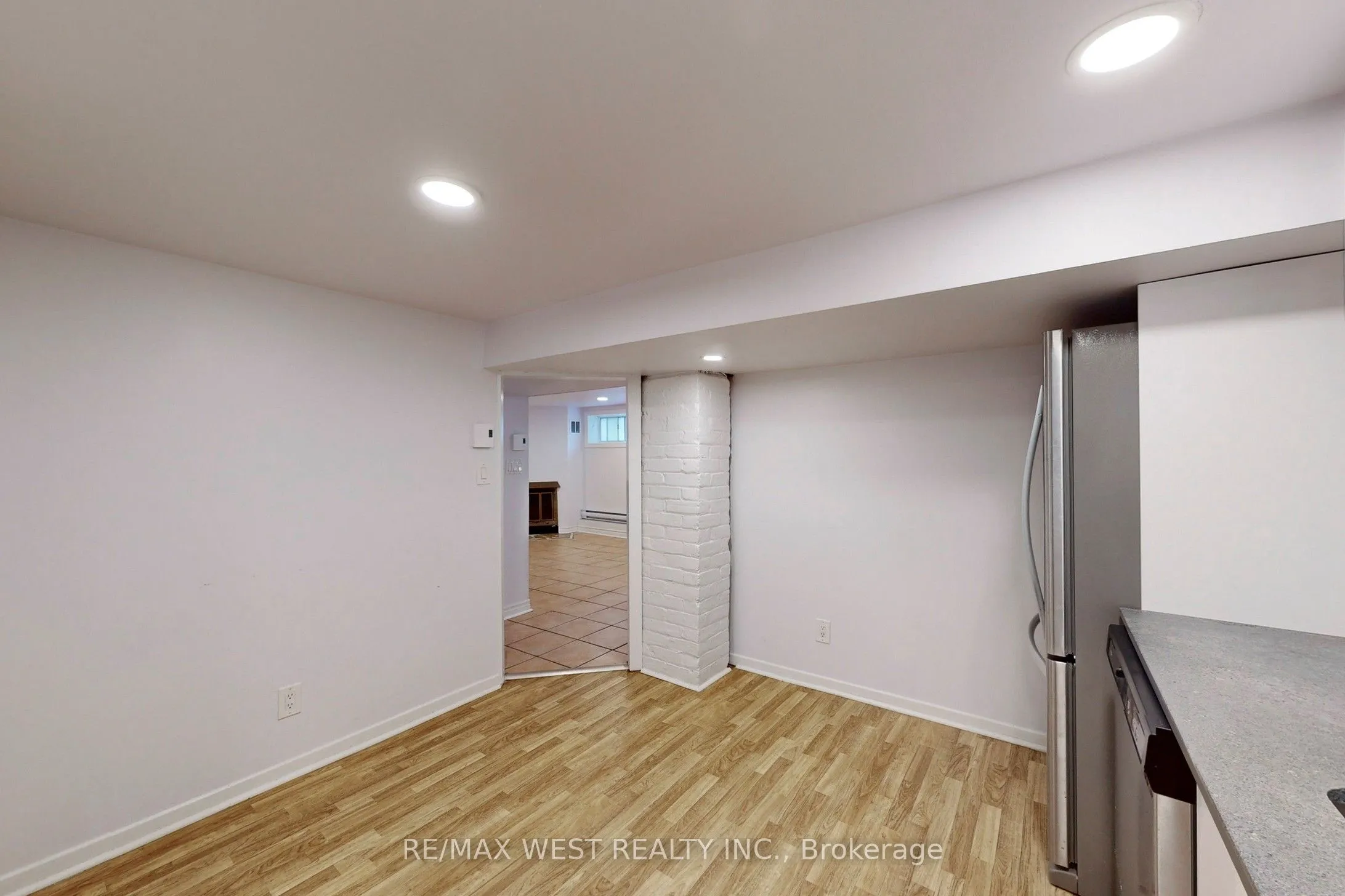 206 Howard Park Avenue