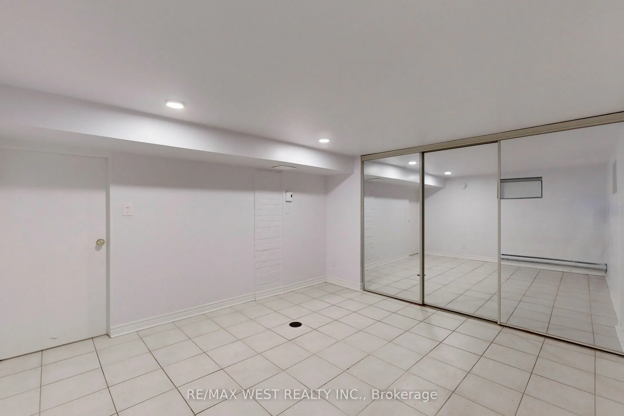 206 Howard Park Avenue