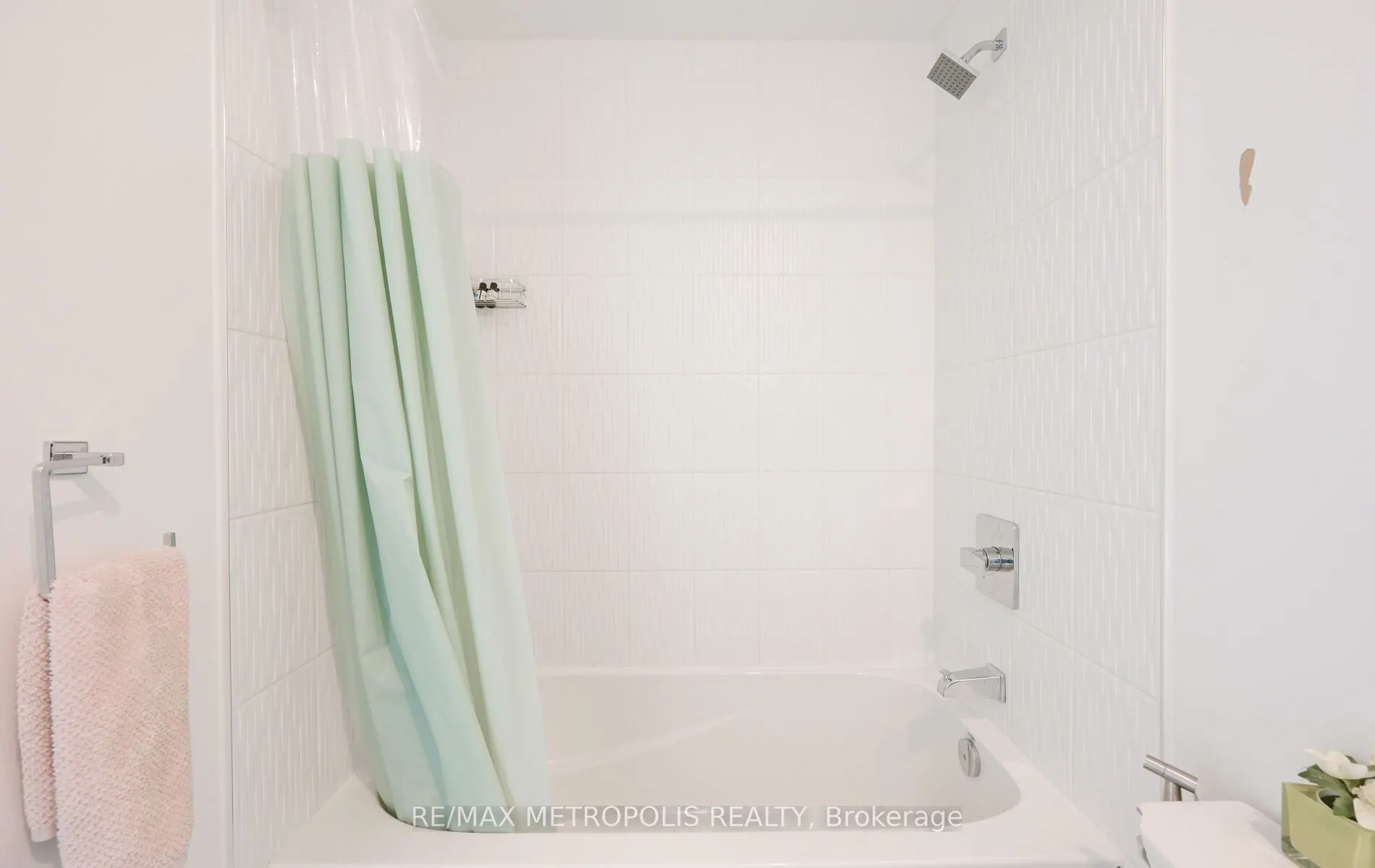 70 ANNIE CRAIG Drive, #2808
