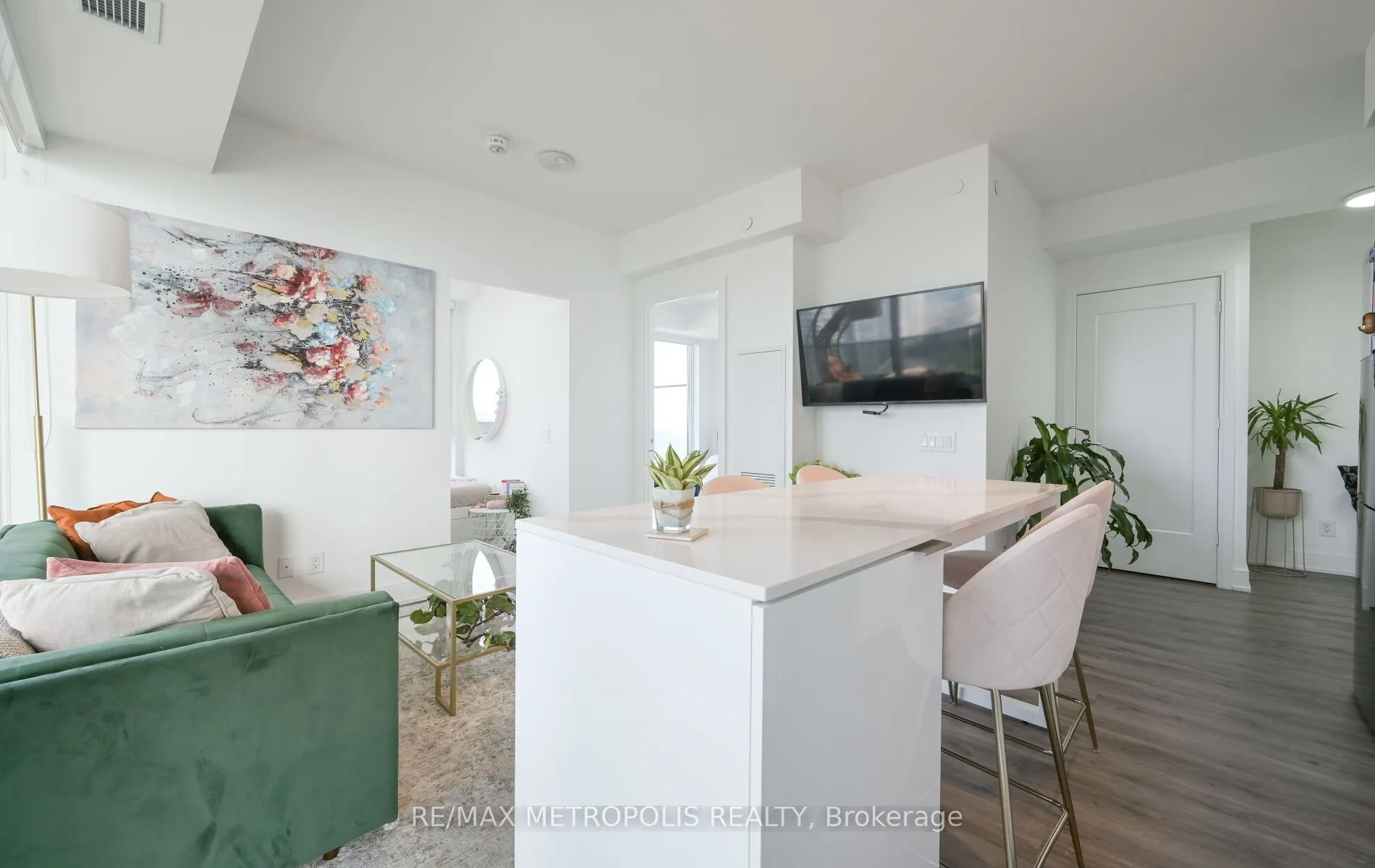 70 ANNIE CRAIG Drive, #2808
