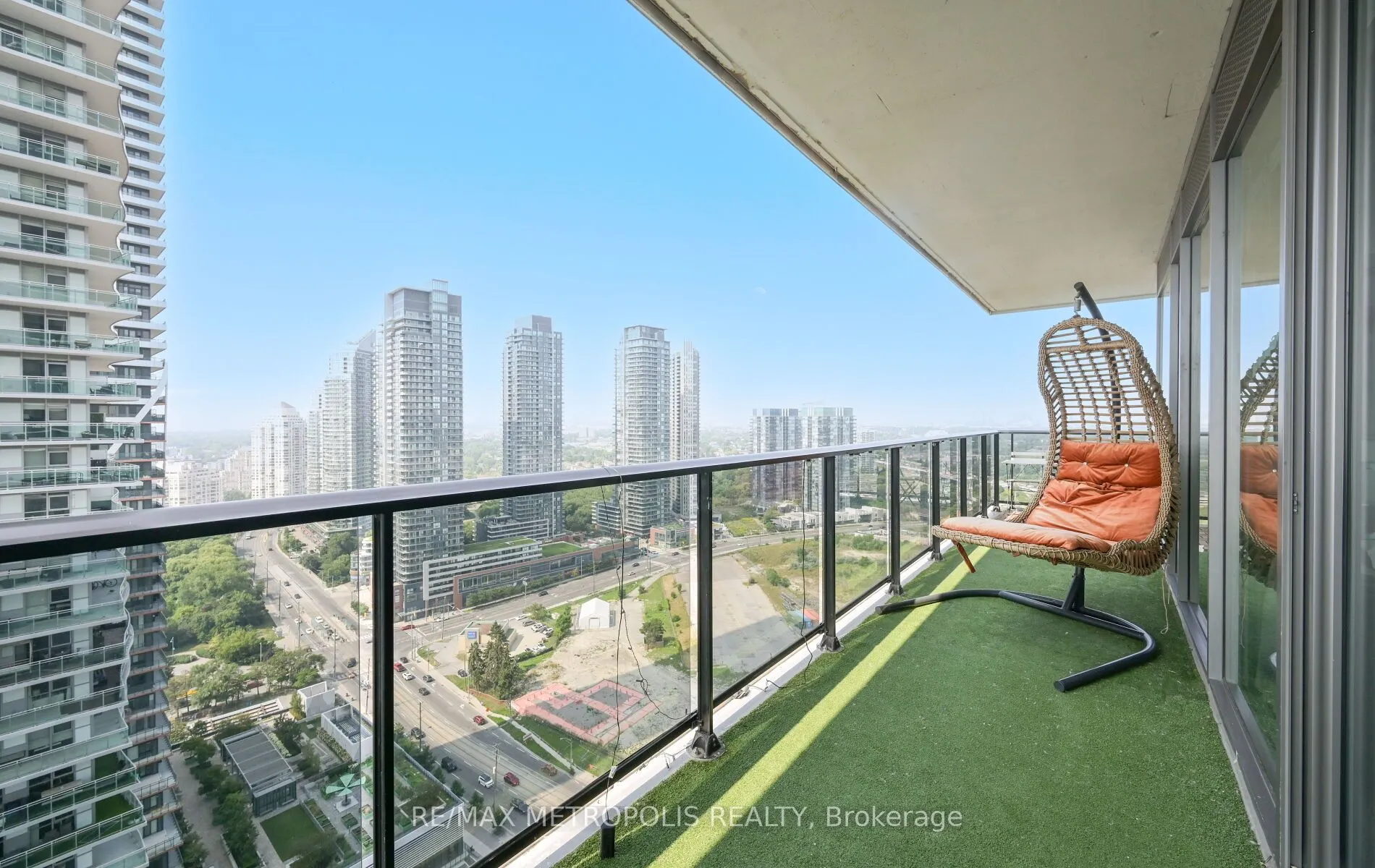 70 ANNIE CRAIG Drive, #2808
