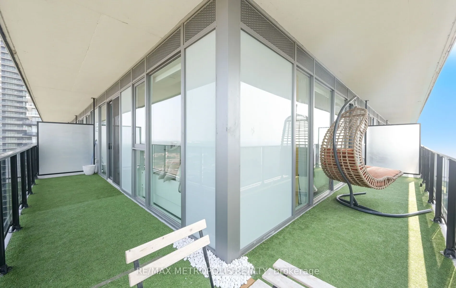 70 ANNIE CRAIG Drive, #2808