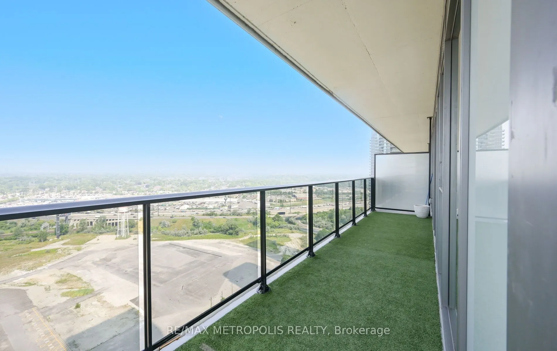 70 ANNIE CRAIG Drive, #2808