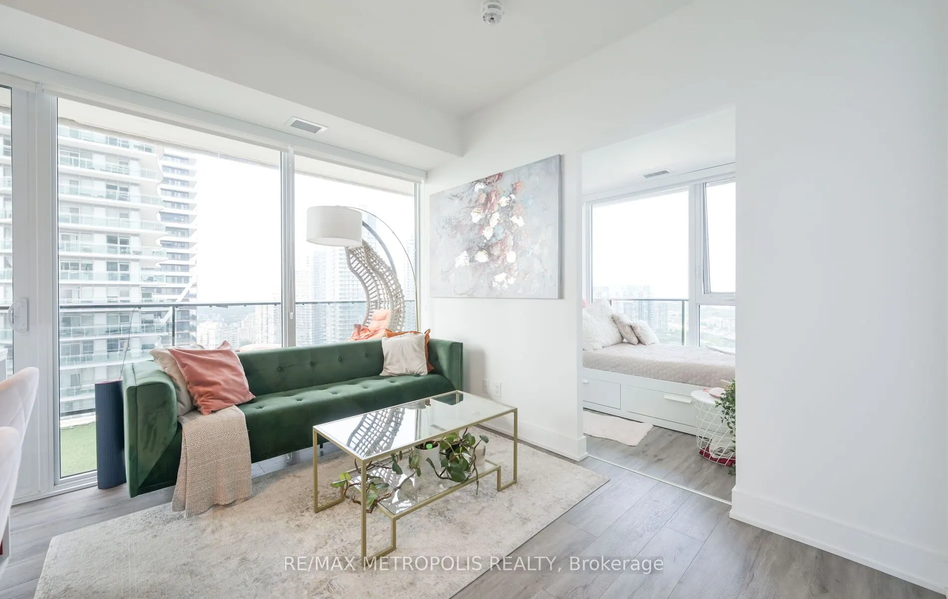 70 ANNIE CRAIG Drive, #2808