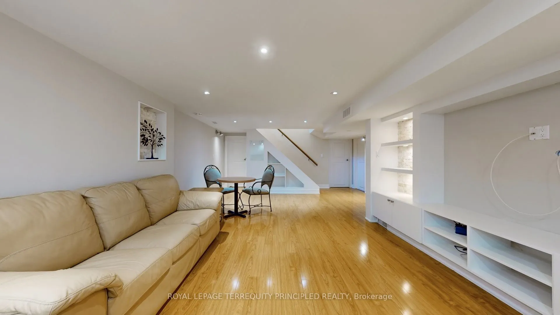 14 Hedges Boulevard, #Lower