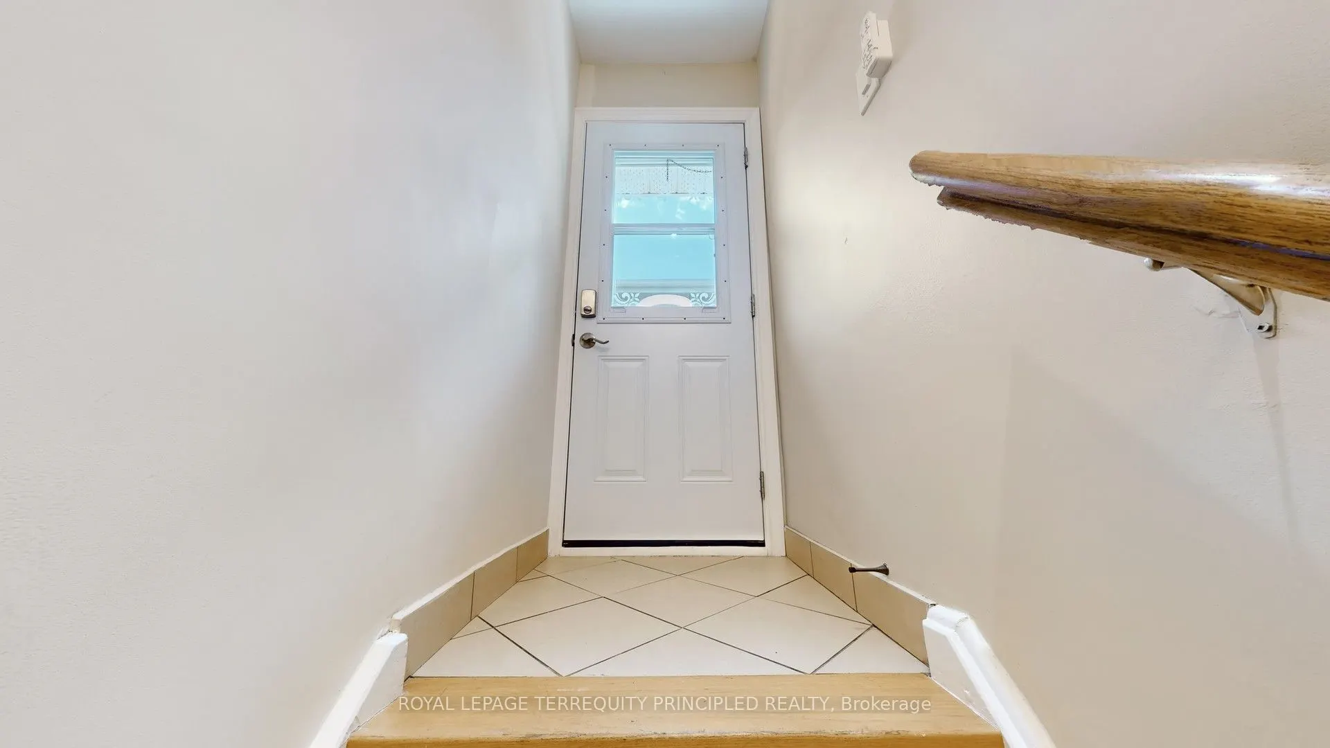 14 Hedges Boulevard, #Lower