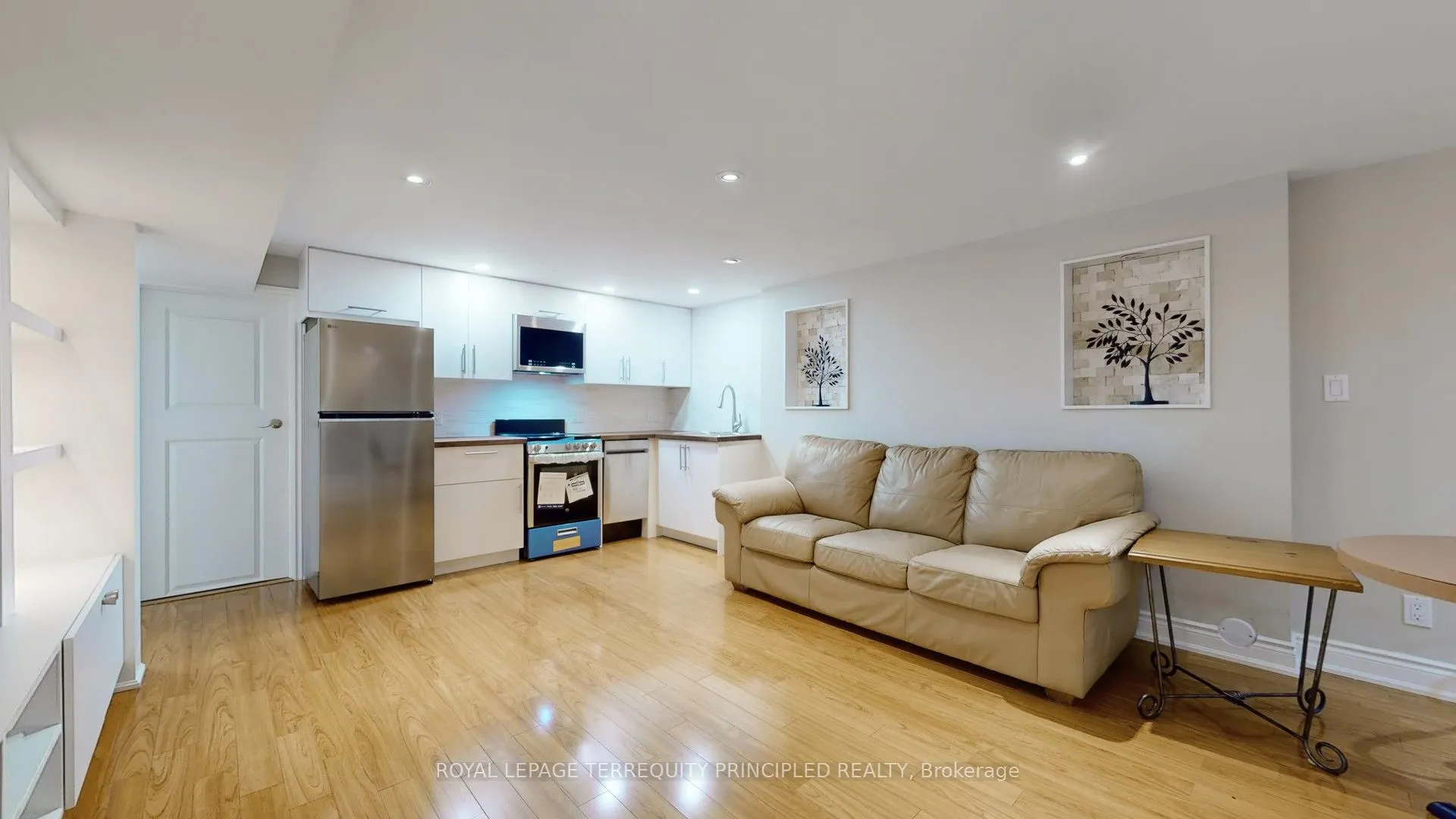 14 Hedges Boulevard, #Lower