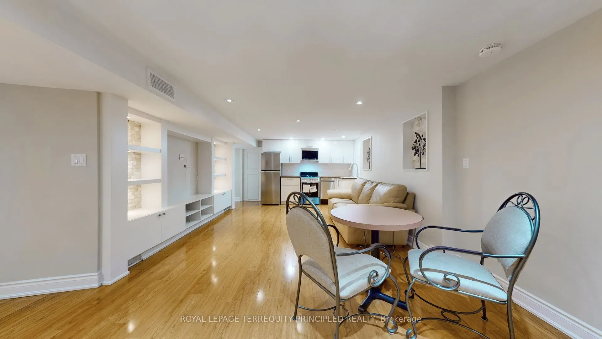 14 Hedges Boulevard, #Lower