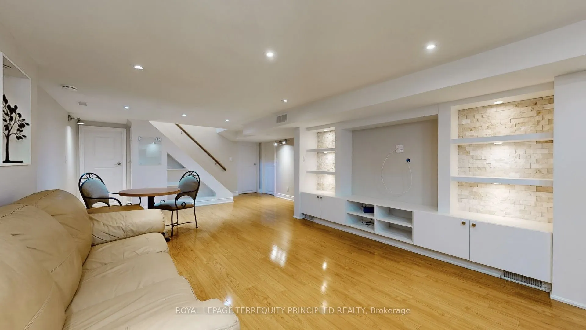 14 Hedges Boulevard, #Lower
