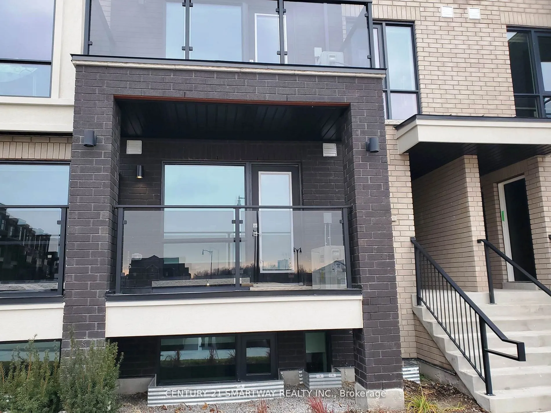 185 Veterans Drive, #12