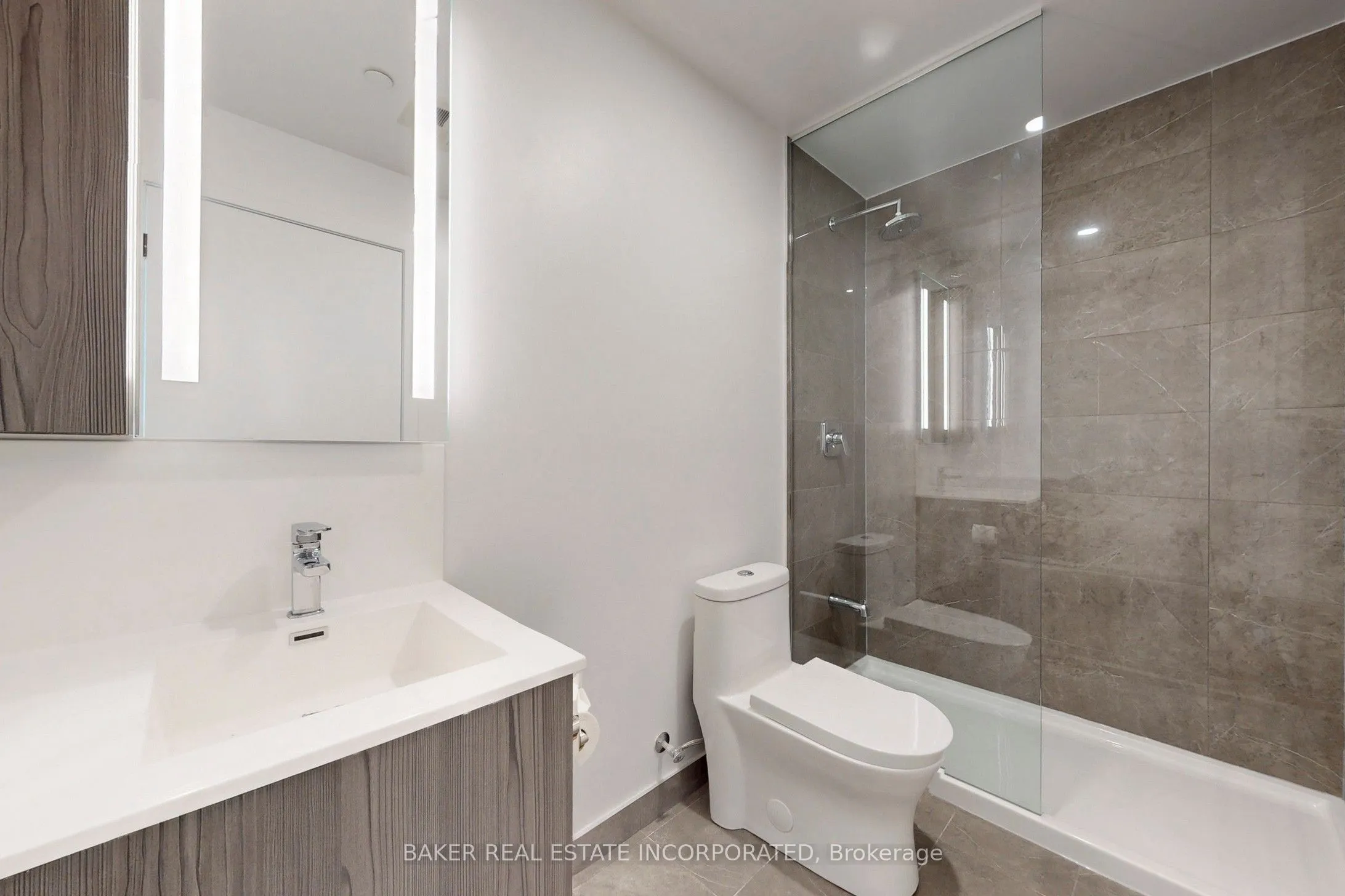 220 Missinnihe Way, #815