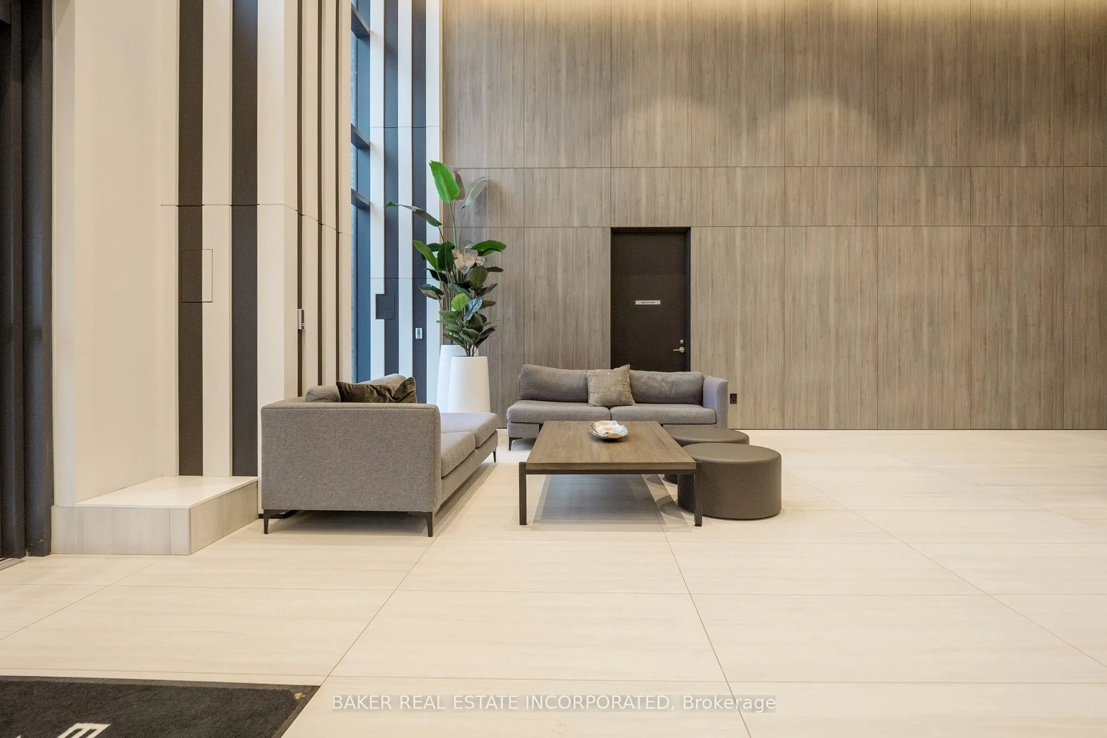 220 Missinnihe Way, #815