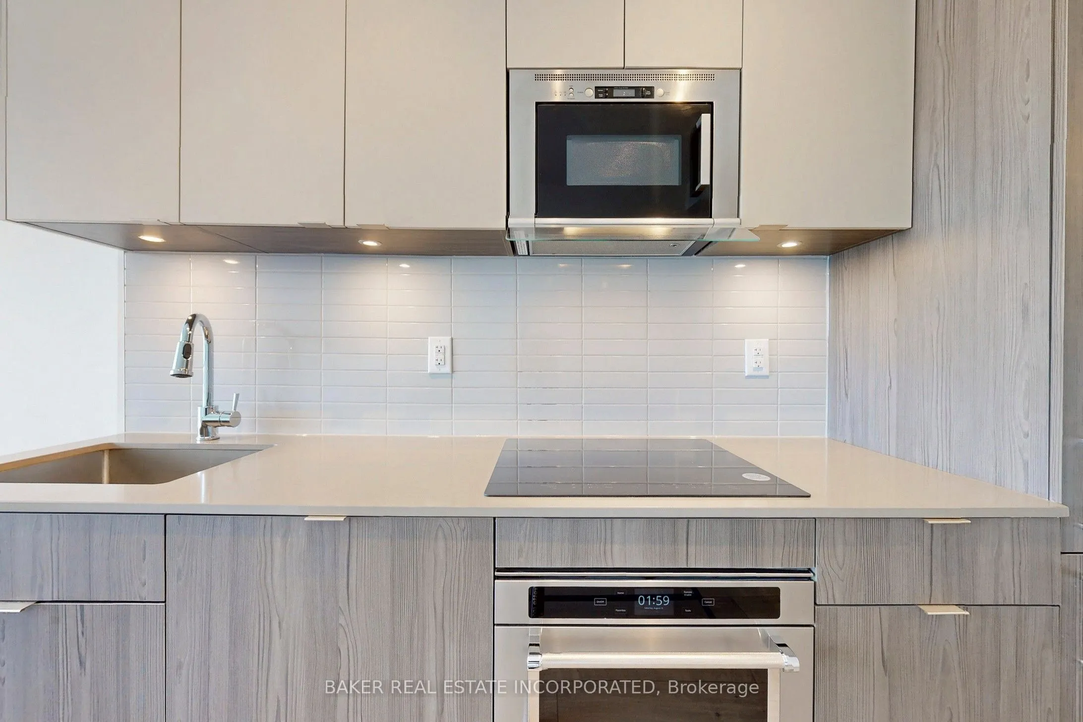 220 Missinnihe Way, #815