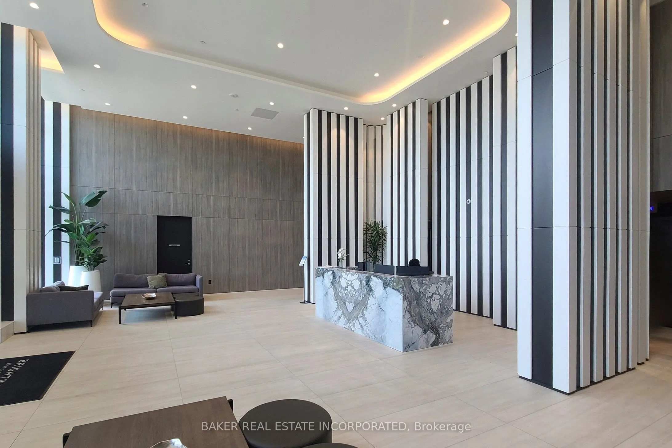 220 Missinnihe Way, #815