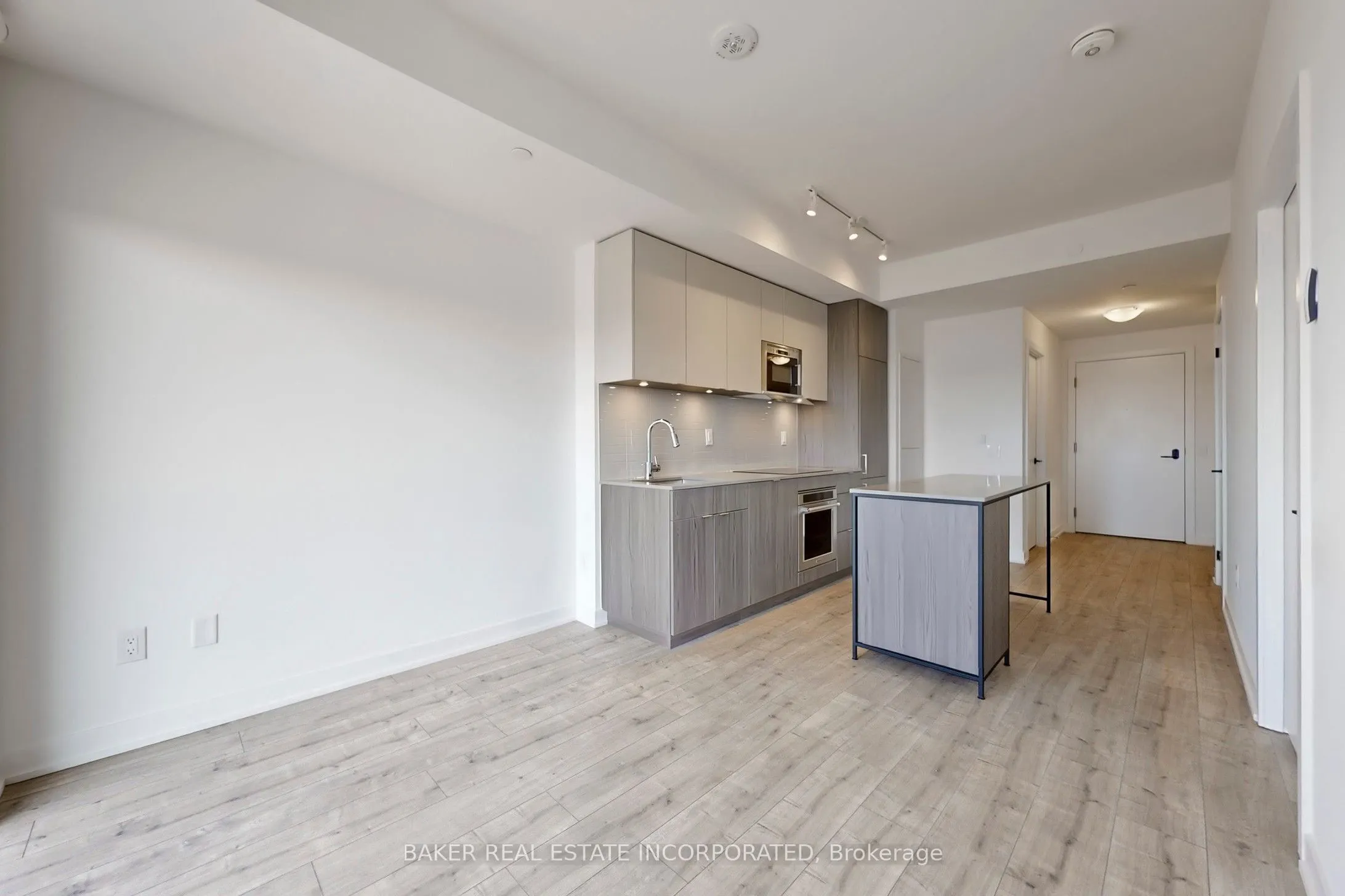 220 Missinnihe Way, #815