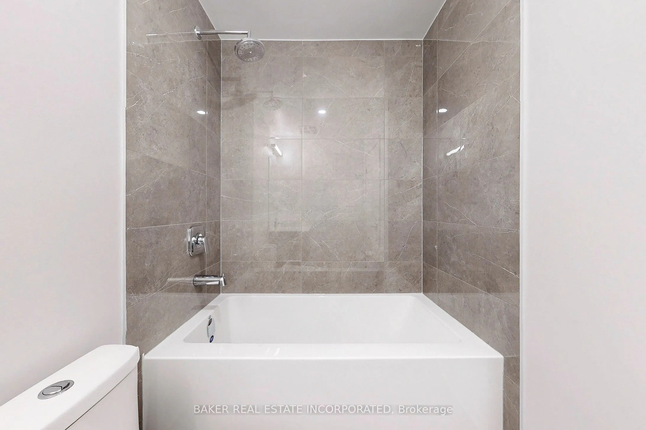 220 Missinnihe Way, #815