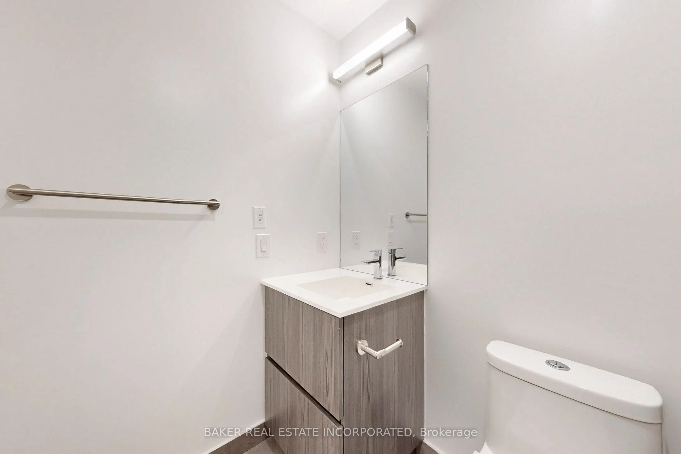 220 Missinnihe Way, #815