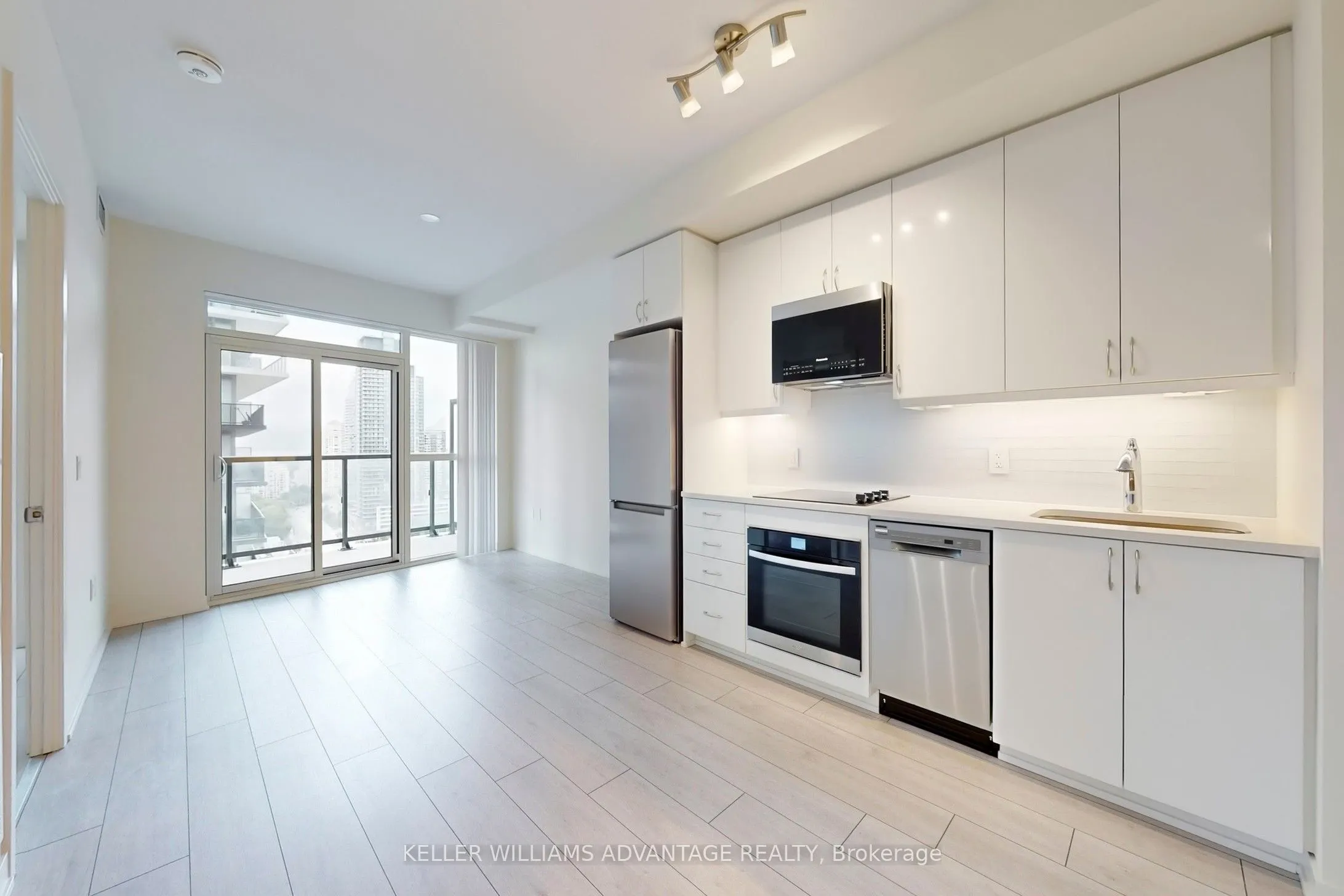 38 Annie Craig Drive, #2206