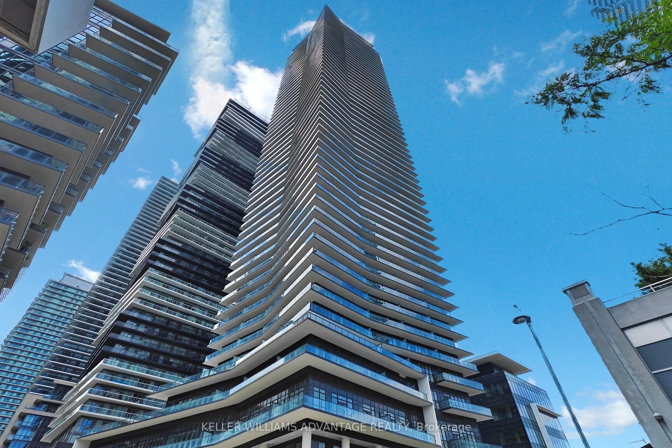 38 Annie Craig Drive, #2206