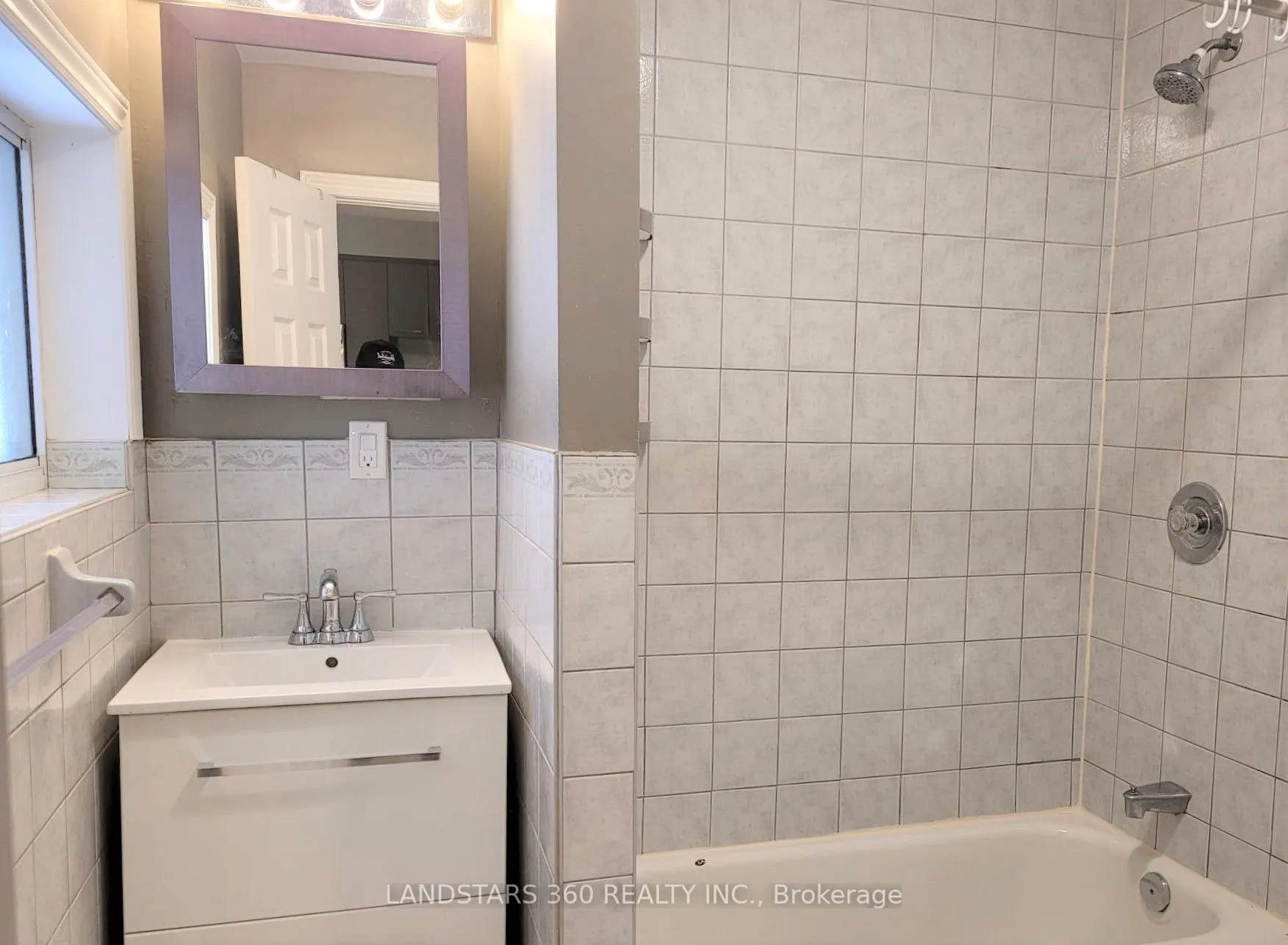 49 Boon Avenue, #Main