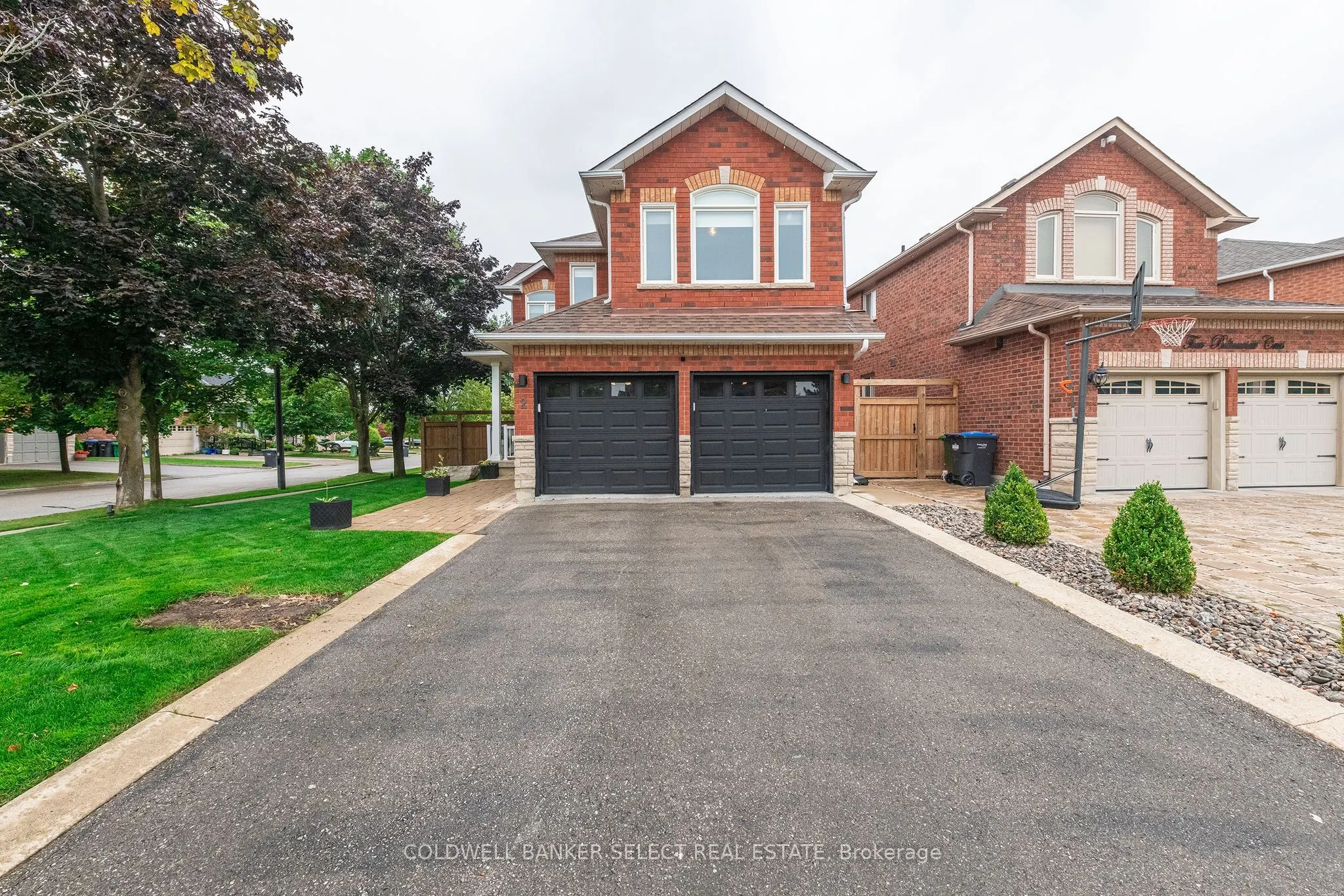 2 Boltonview Crescent