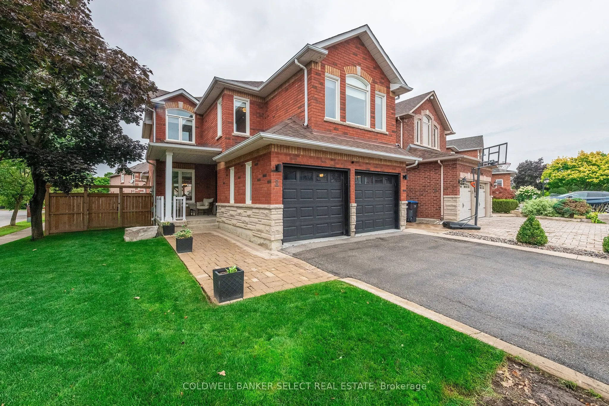 2 Boltonview Crescent