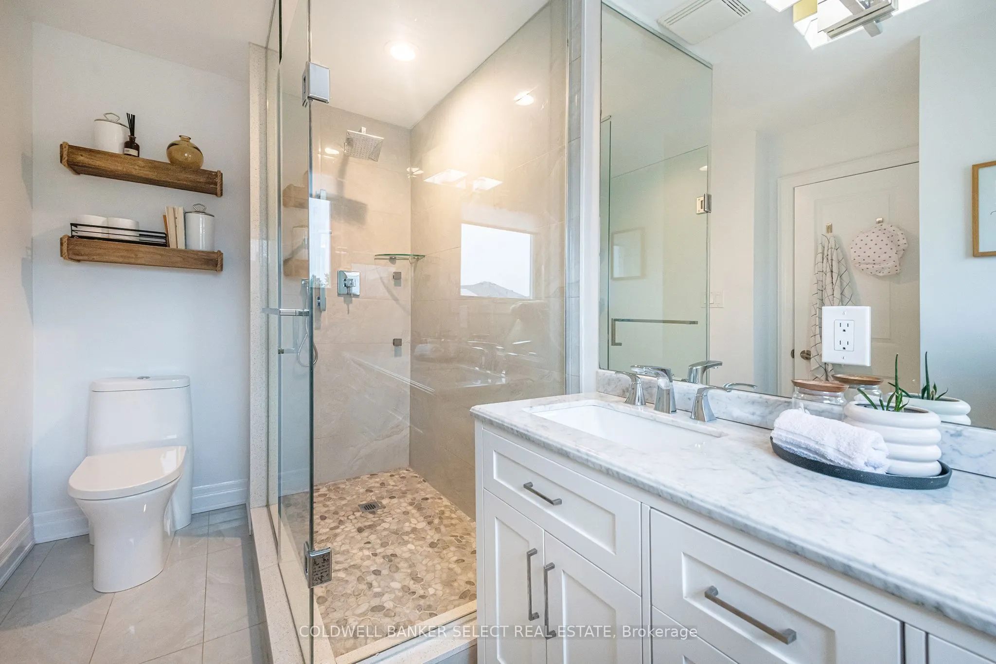 2 Boltonview Crescent