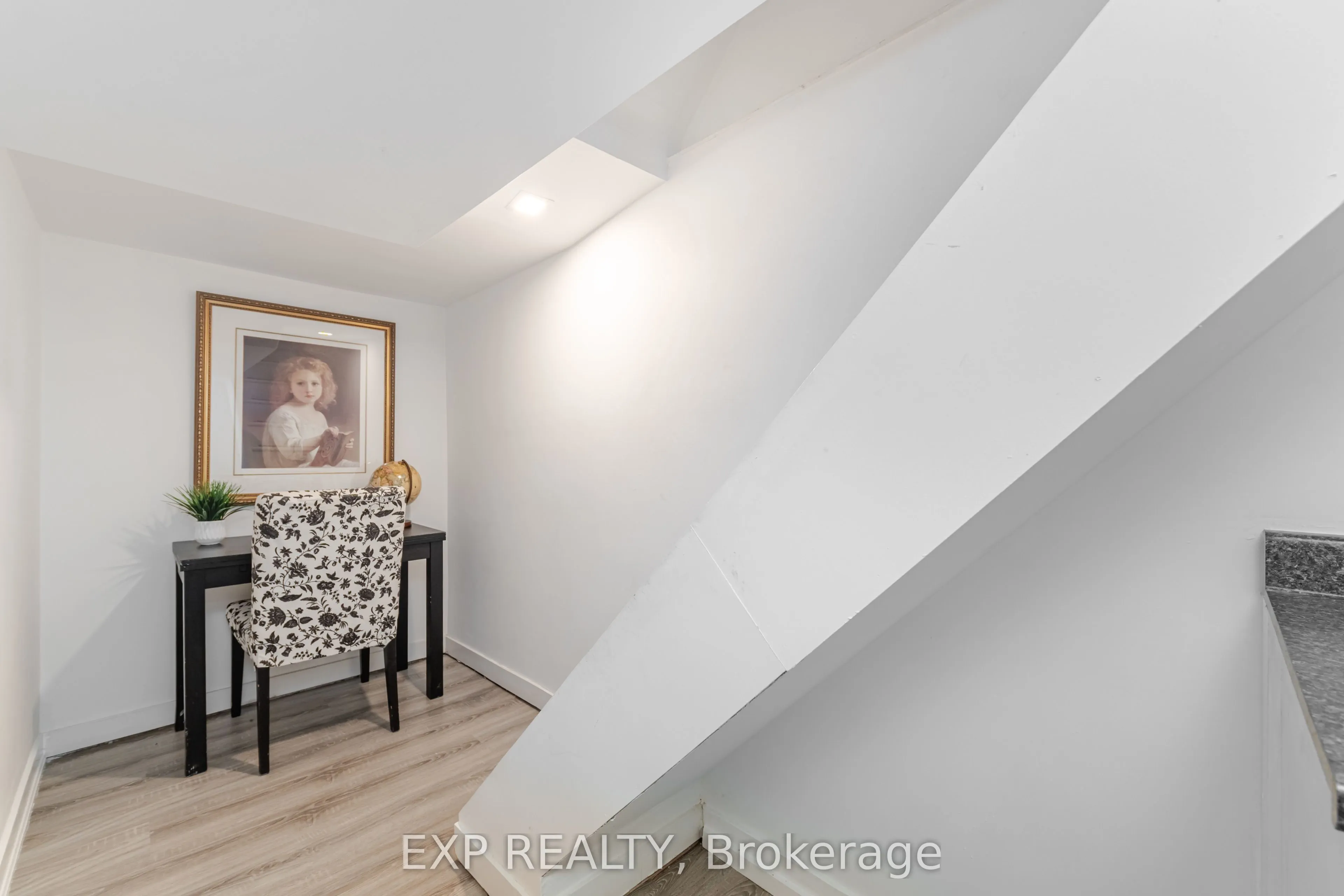 214 Silverthorn Avenue