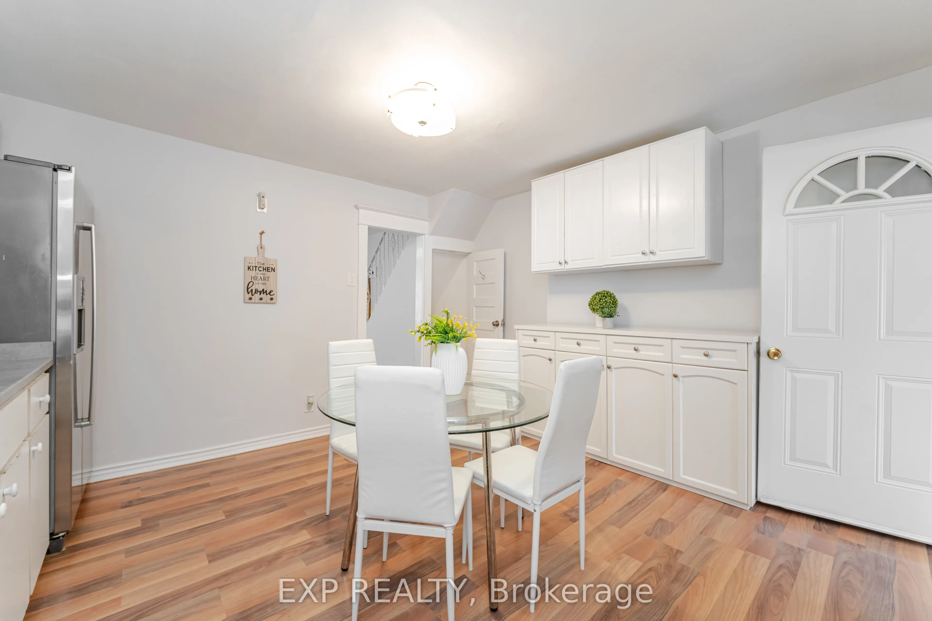 214 Silverthorn Avenue