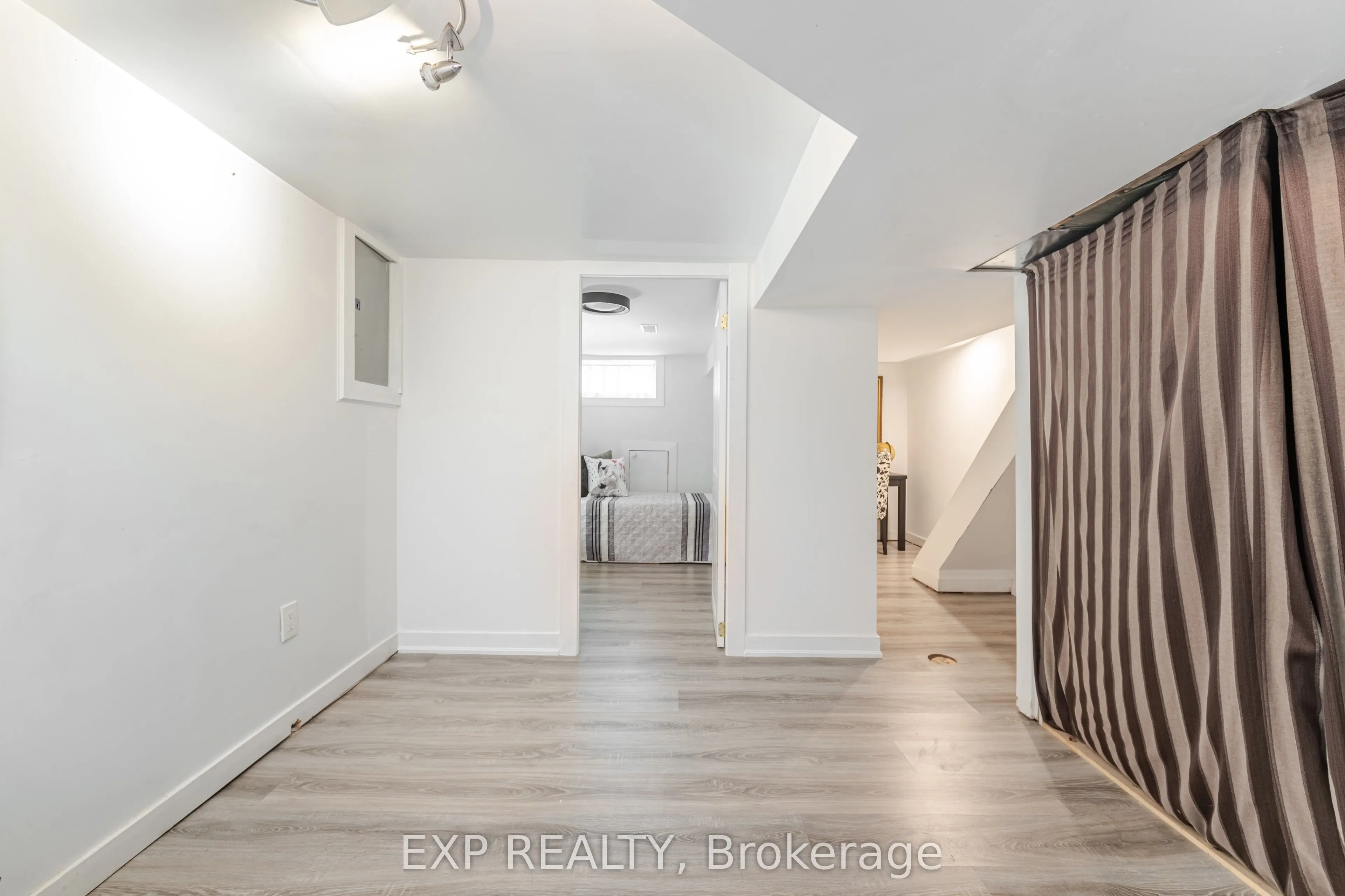 214 Silverthorn Avenue