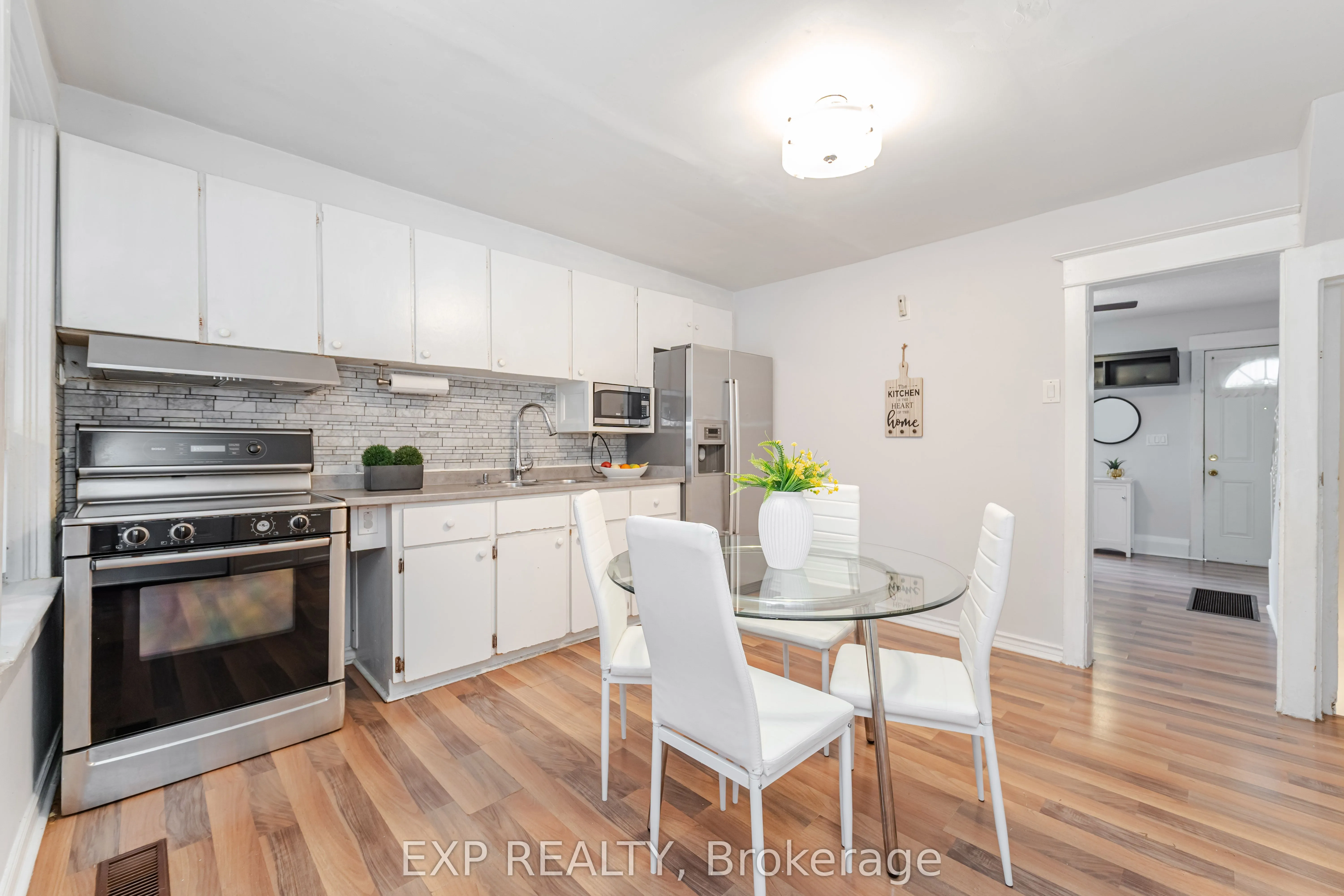 214 Silverthorn Avenue