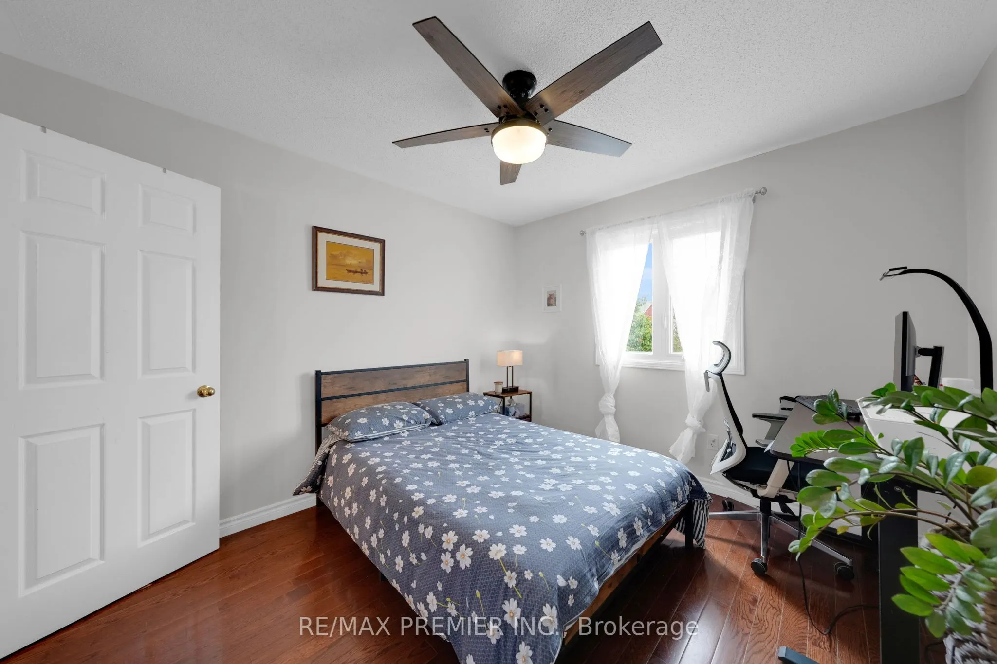6145 Snowy Owl Crescent