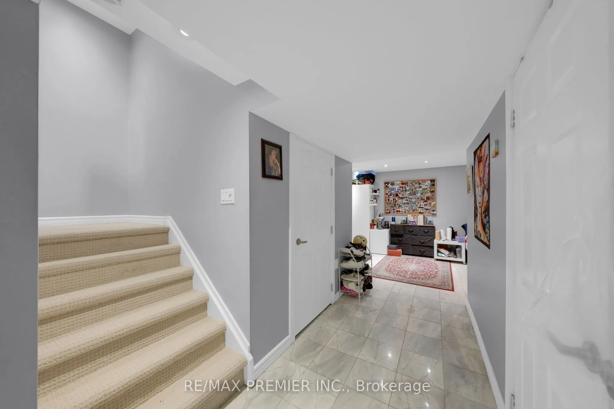 6145 Snowy Owl Crescent