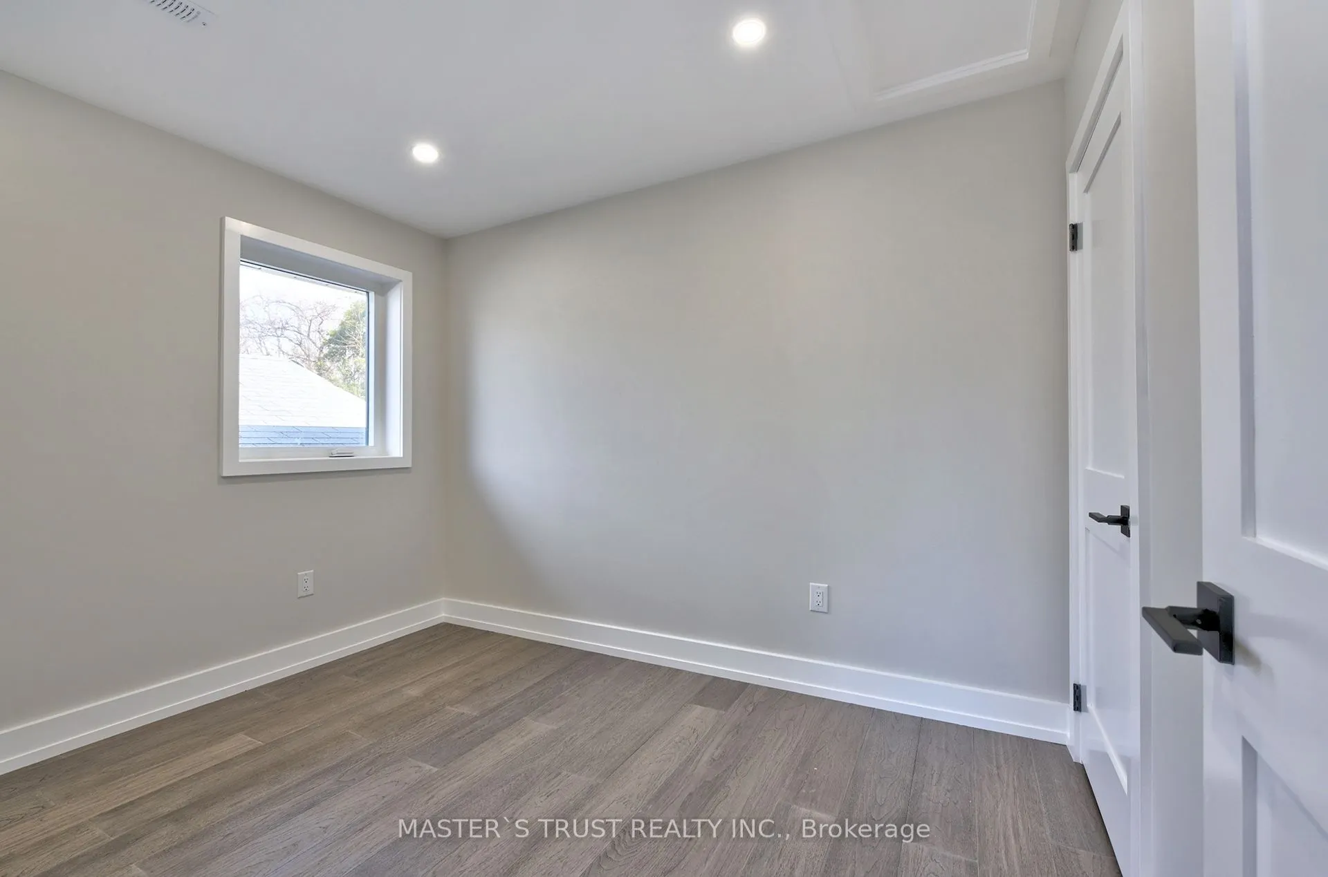 28 Florence Drive, #Unit 1