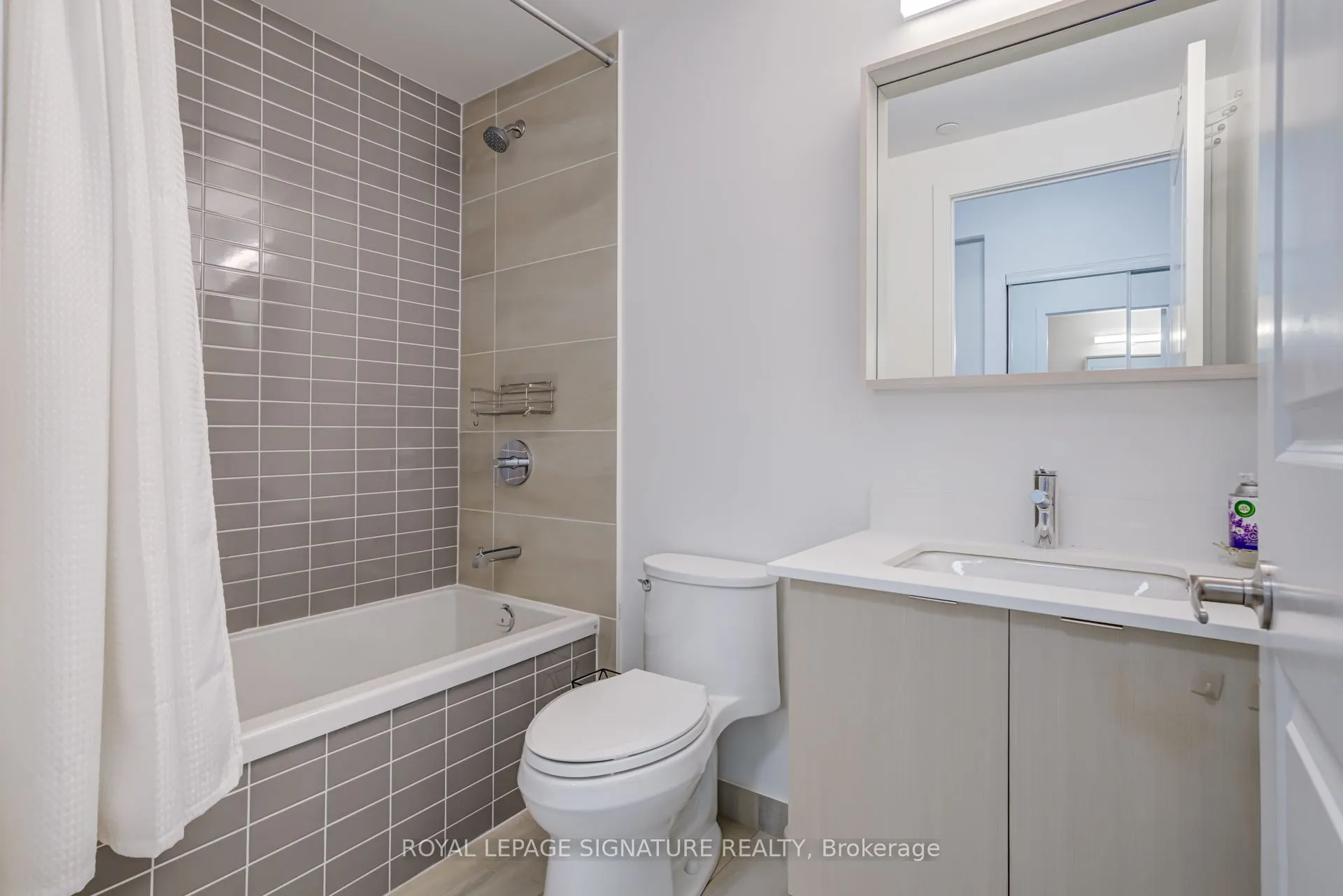 4655 Metcalfe Avenue, #1901B