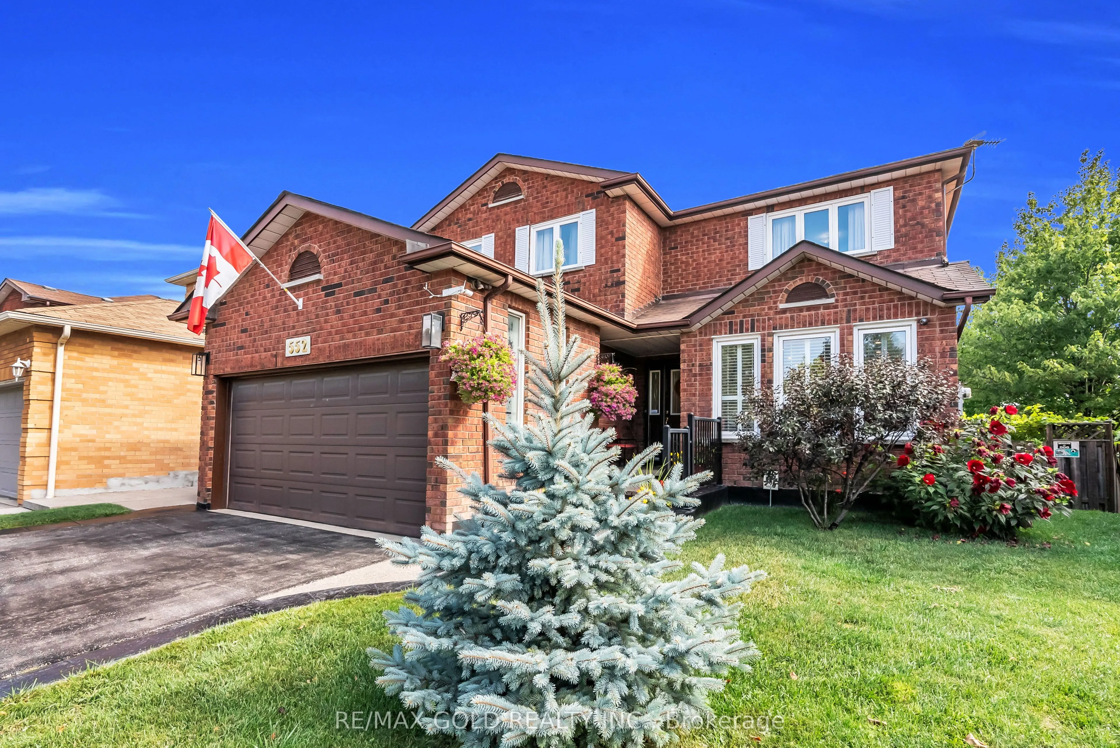 552 Farwell Crescent