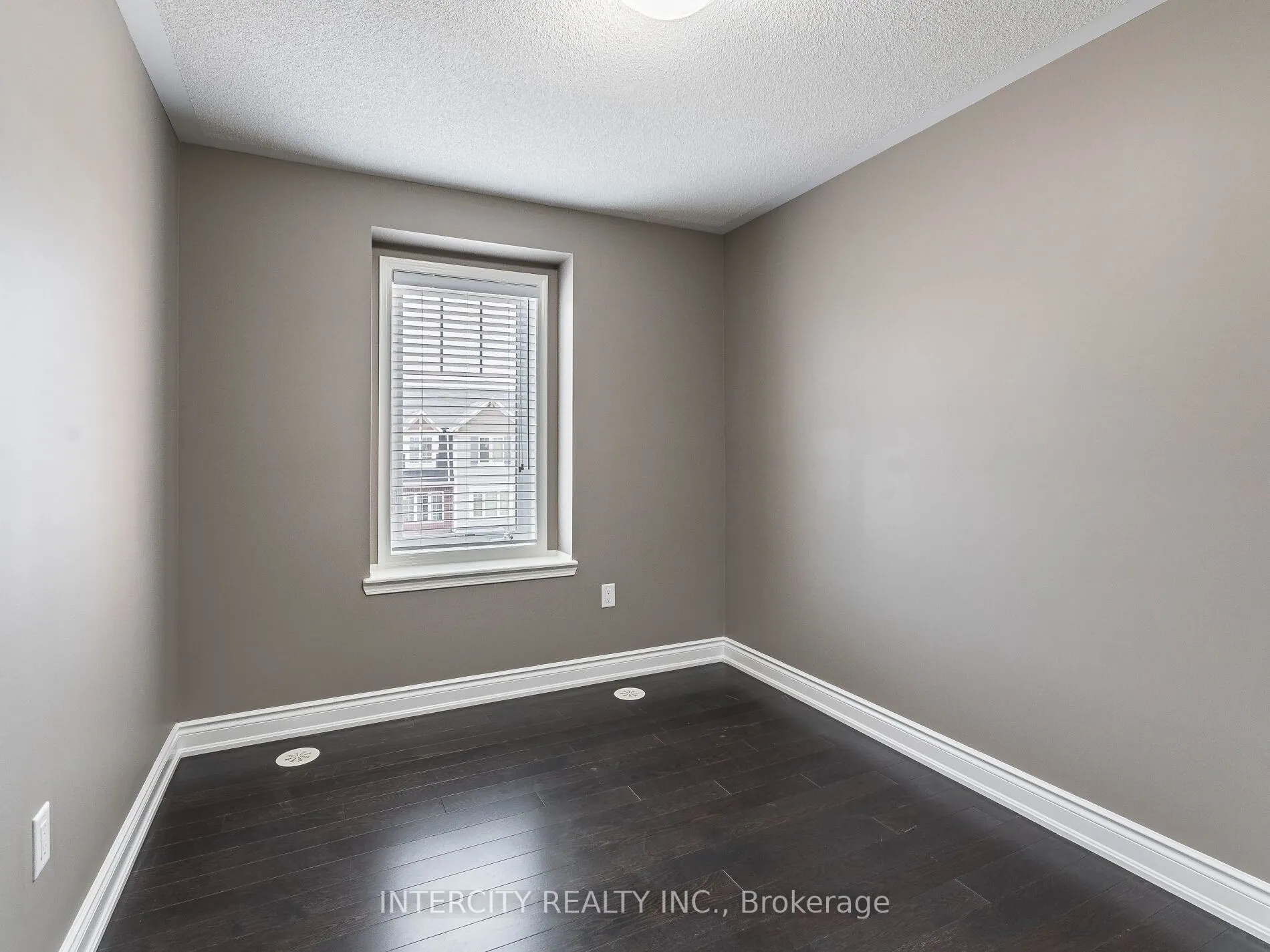 21 Vanhorne Close