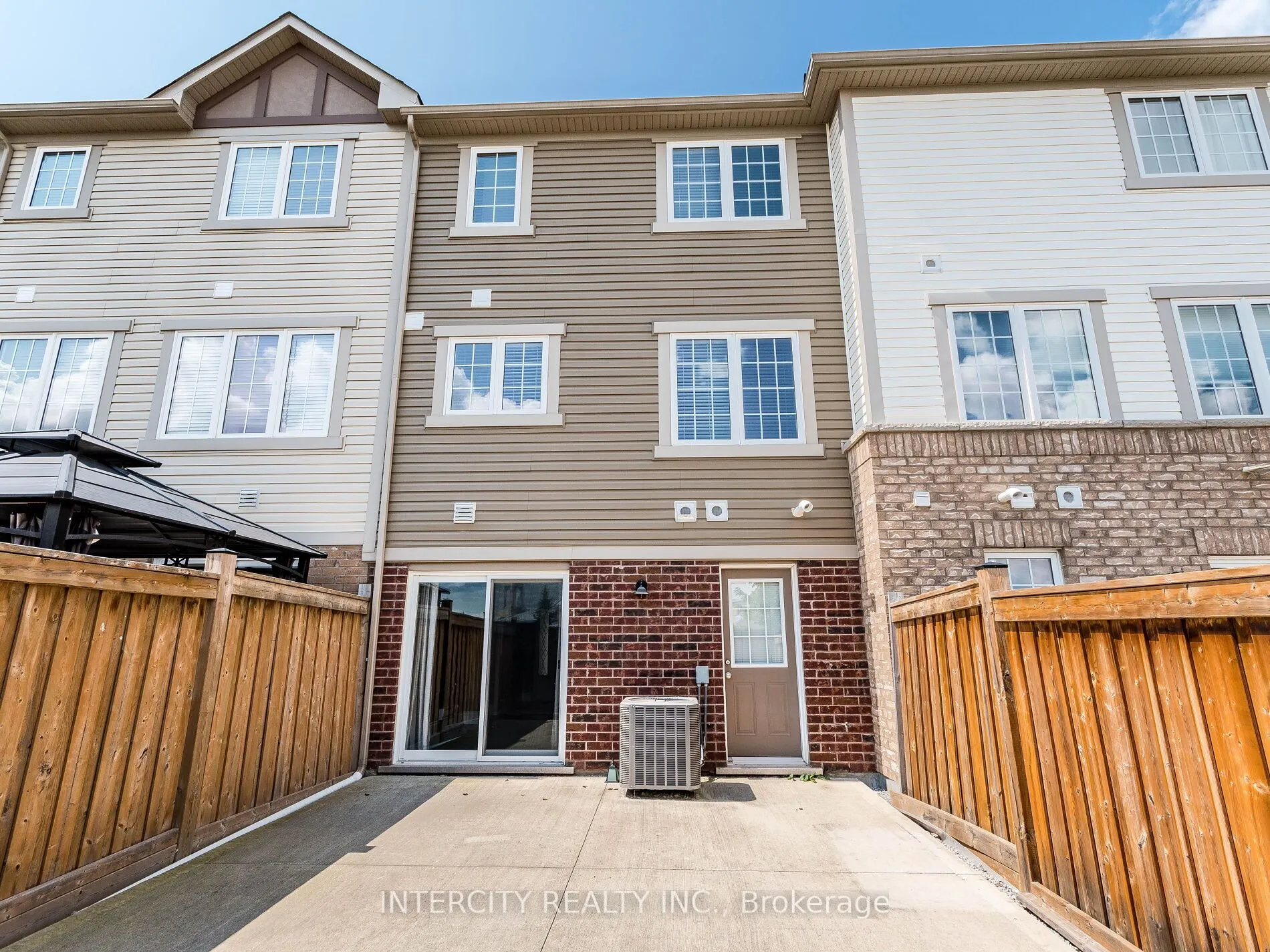 21 Vanhorne Close